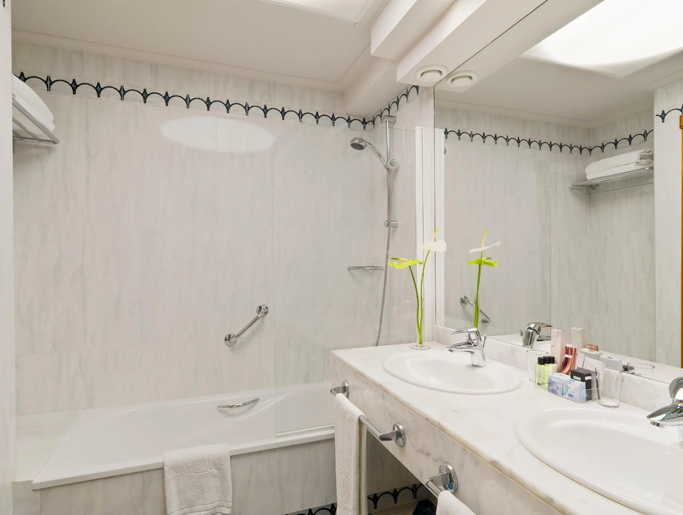 Double Room (2 Adults + 1 Child ) in H10 Playa Meloneras Horizons Collection