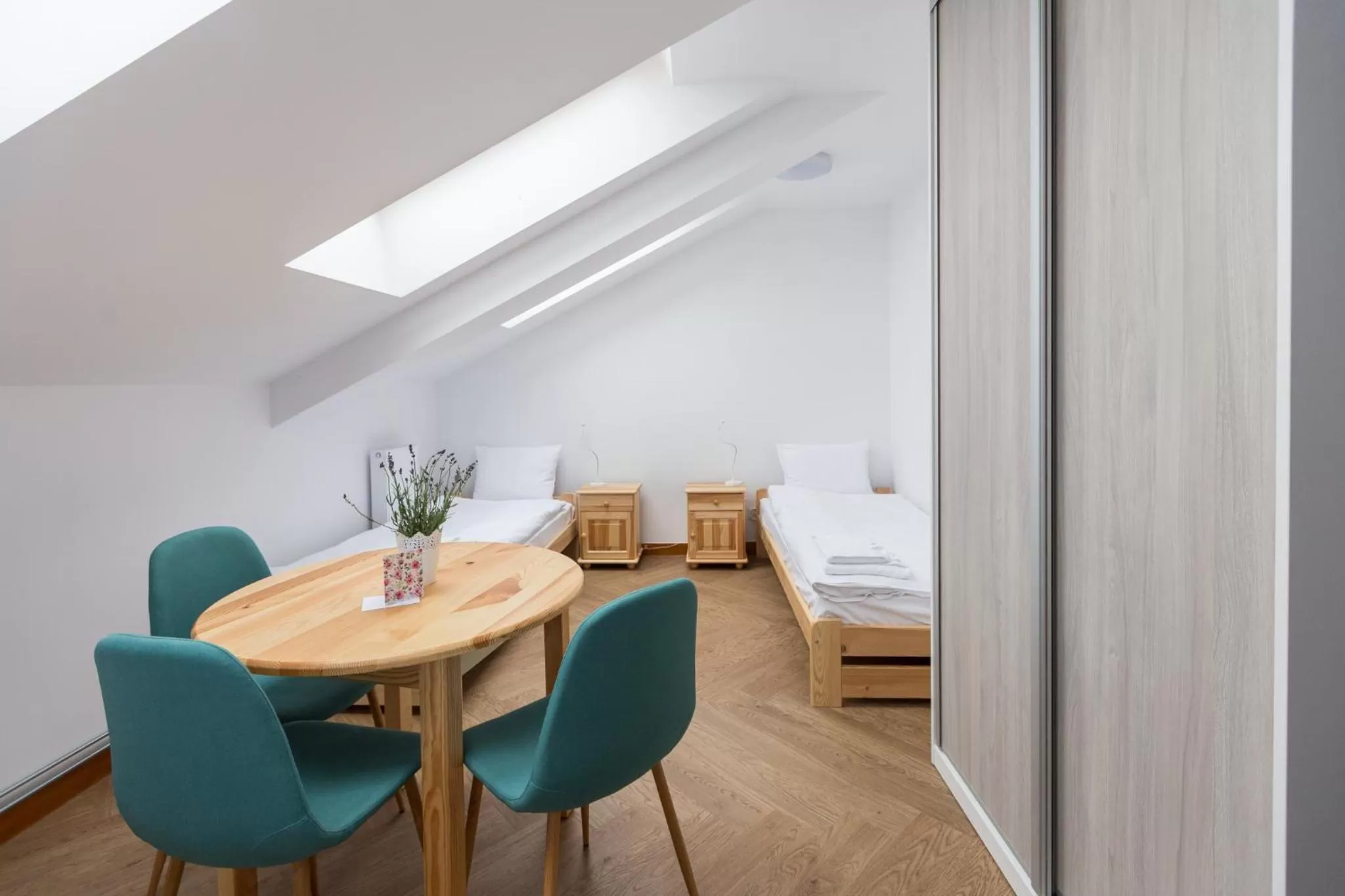 Dining Area in ArtRooms Pokoje Gościnne