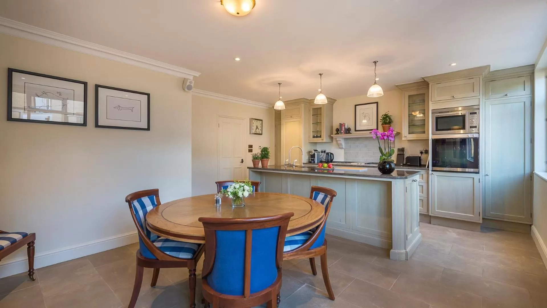 Kitchen or kitchenette in The Capital Hotel, Apartments & Townhouse - Small Luxury Hotels of The World