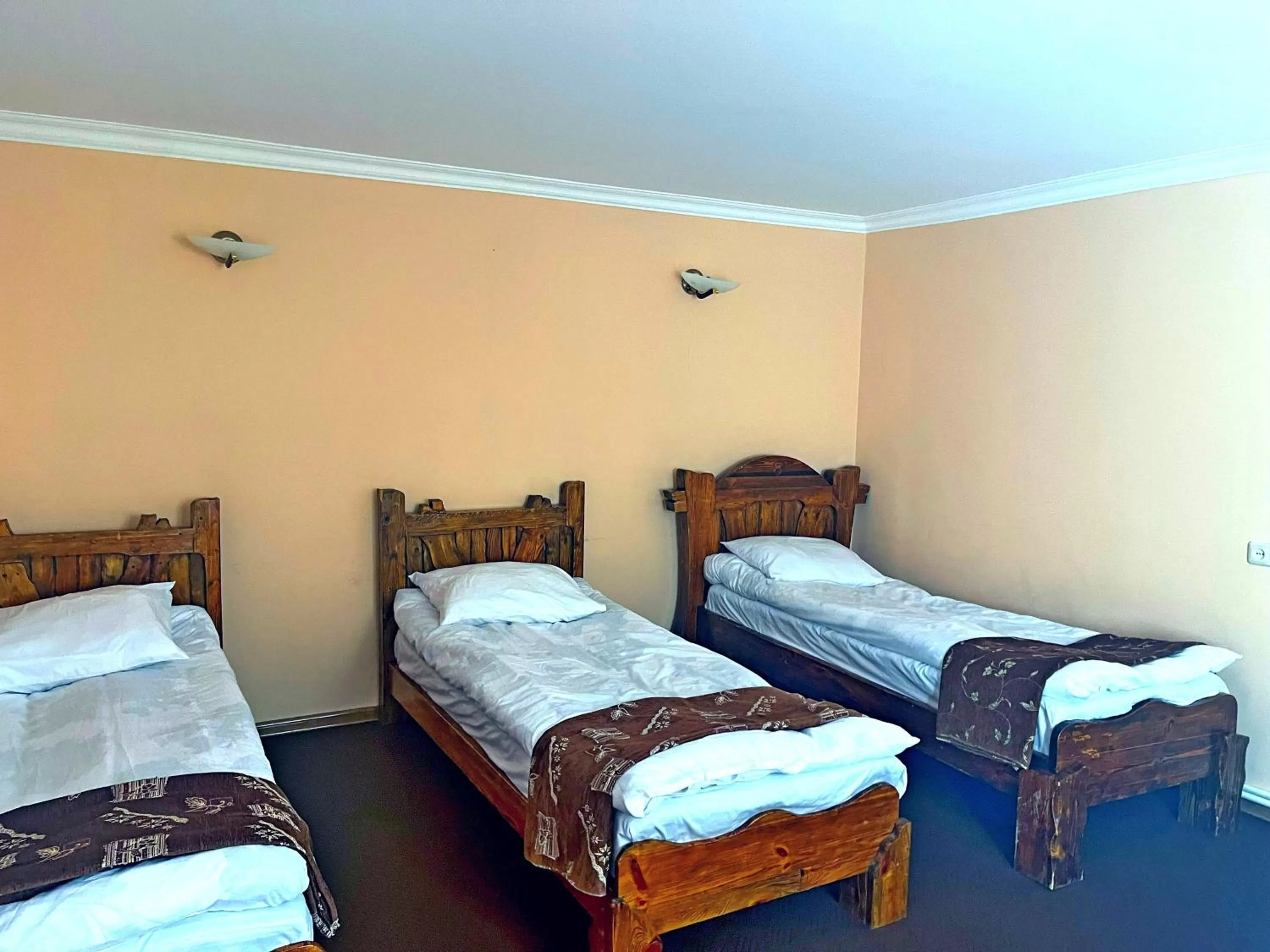 Bed in Dil Hill by Sam