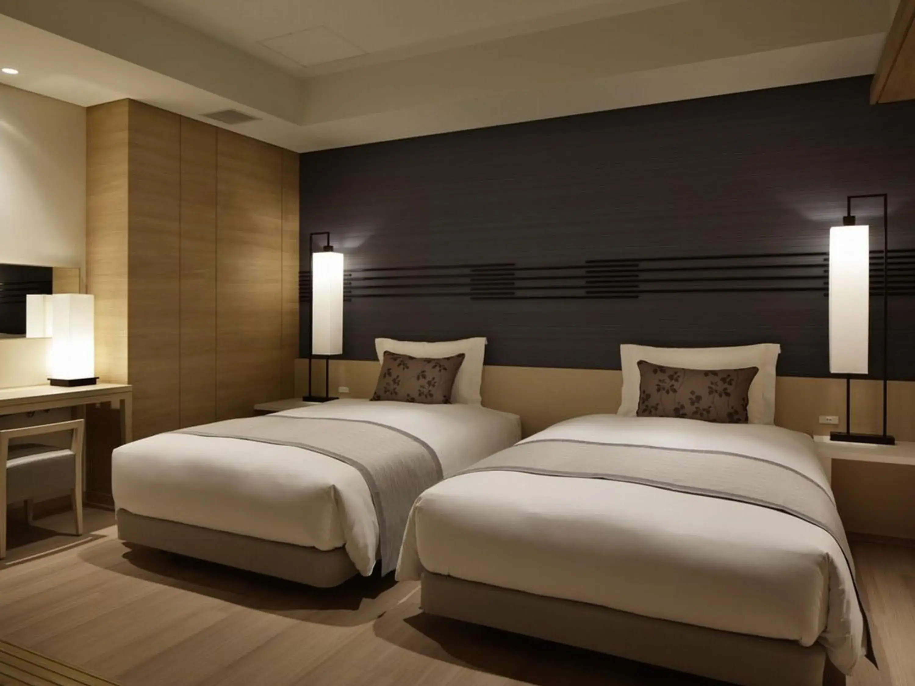 Deluxe Twin Room with Tatami Area and Terrace - Ocean View in Kobe Minato Onsen Ren - Adult Only Deluxe Twin Room with Tatami Area and Terrace - Ocean View in Kobe Minato Onsen Ren - Adult Only