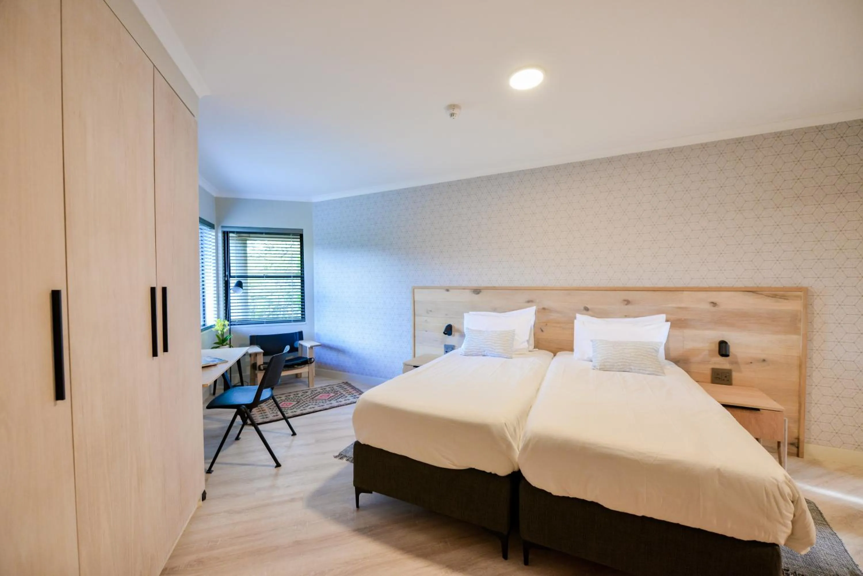 Restaurant/places to eat, Bed in All Africa House (University Of Cape Town)