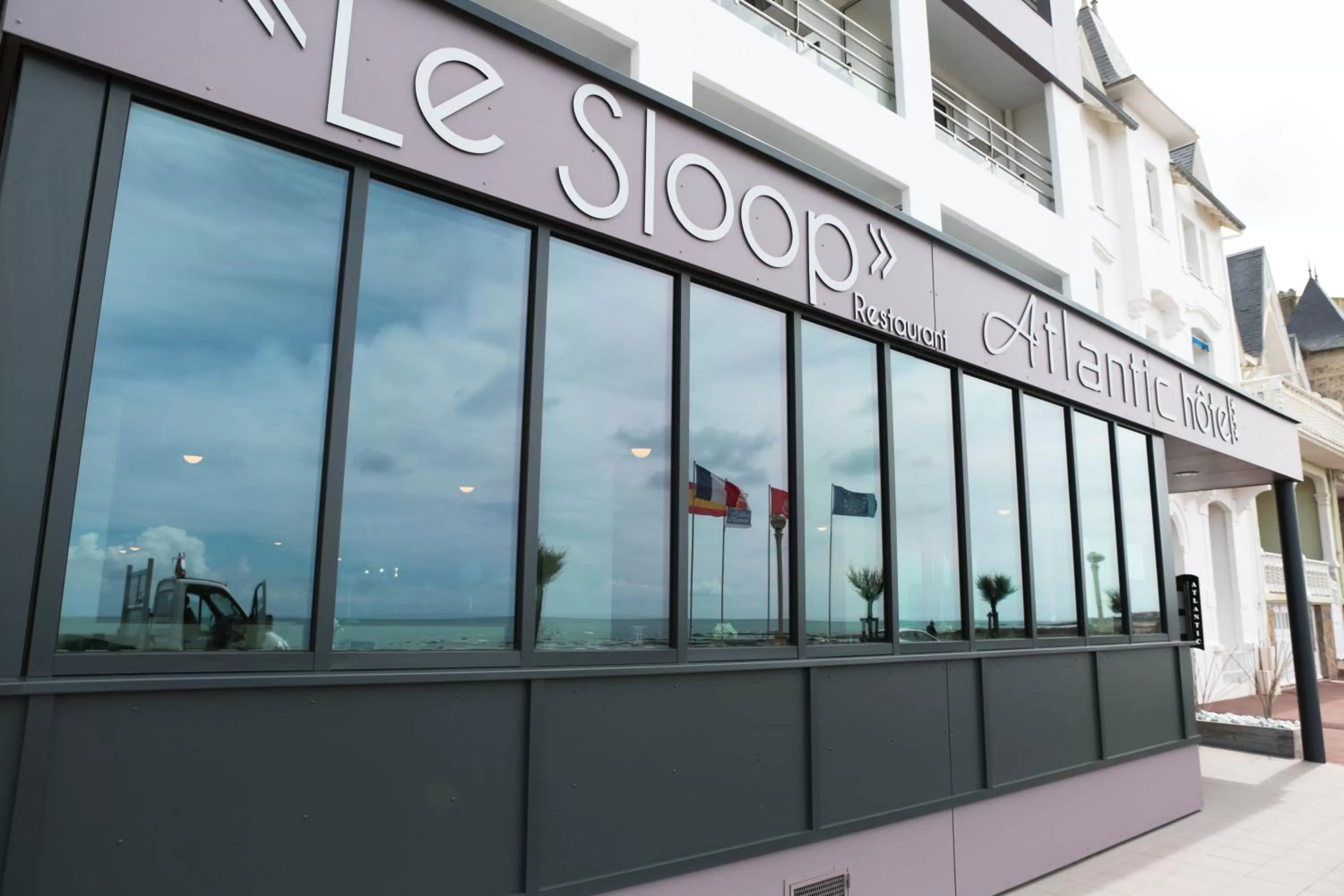 Restaurant/places to eat in Atlantic Hôtel & Spa