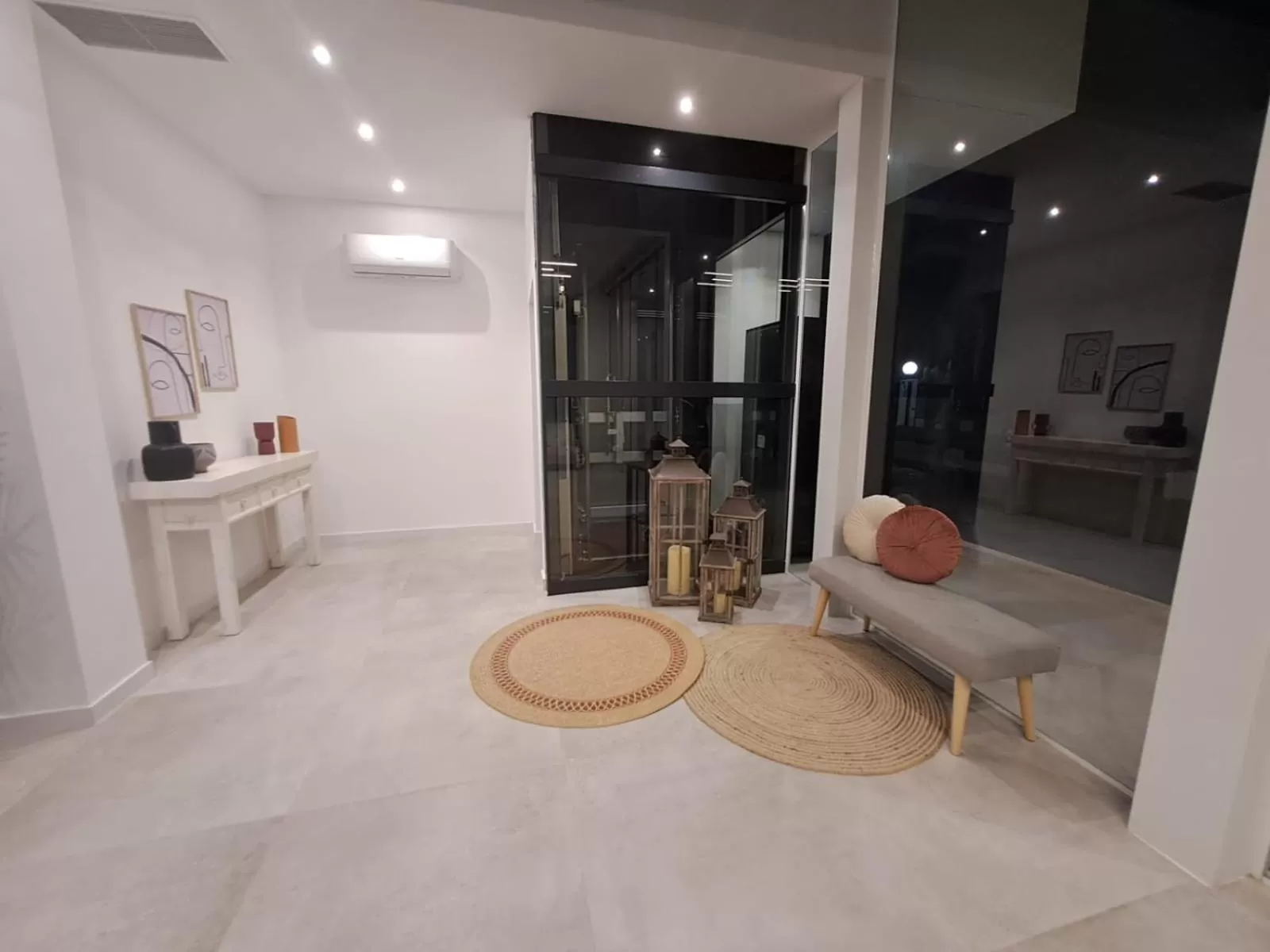 elevator, Bathroom in DON LEONE Hotel