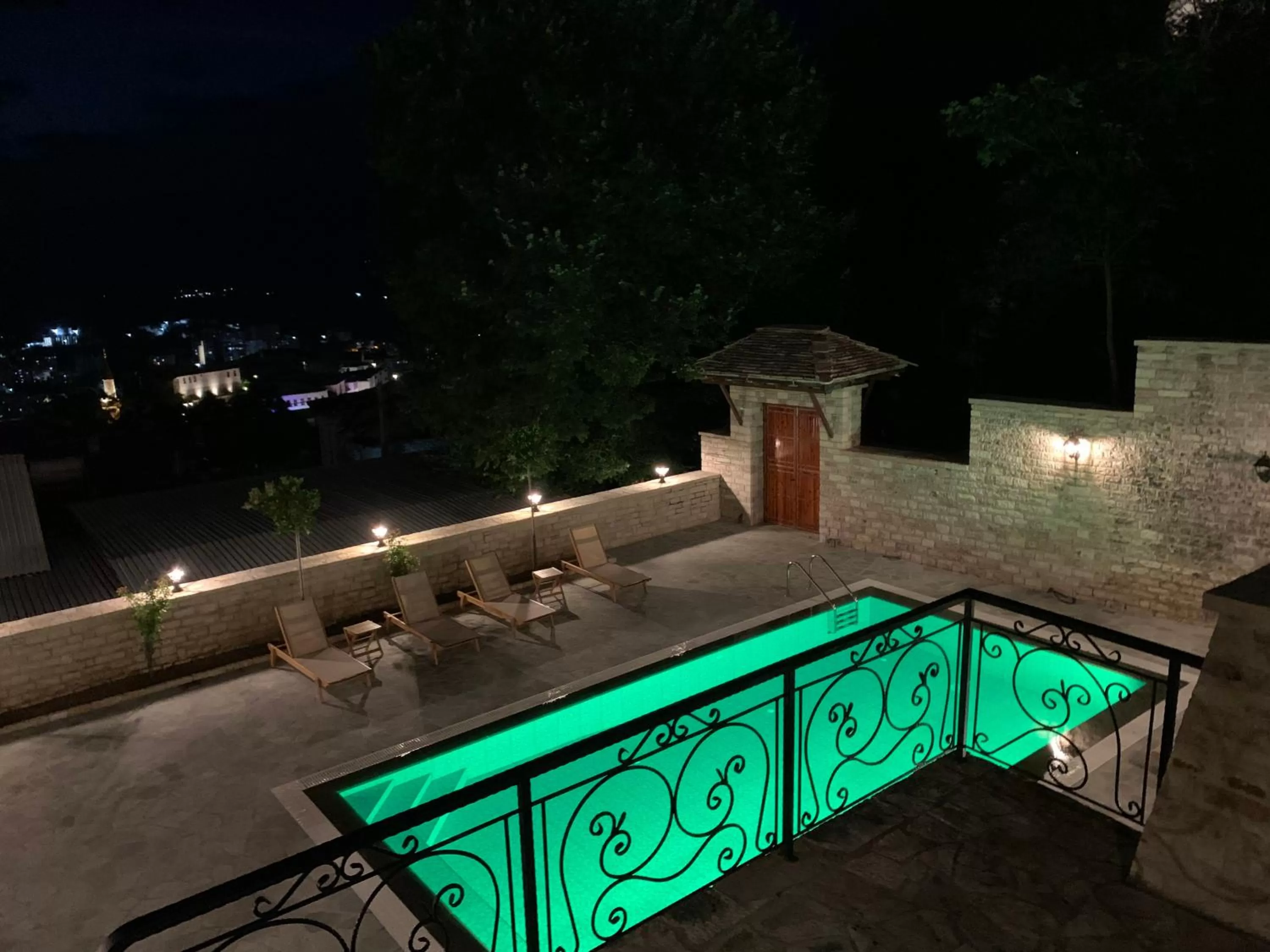 Pool View in Rose Garden Hotel