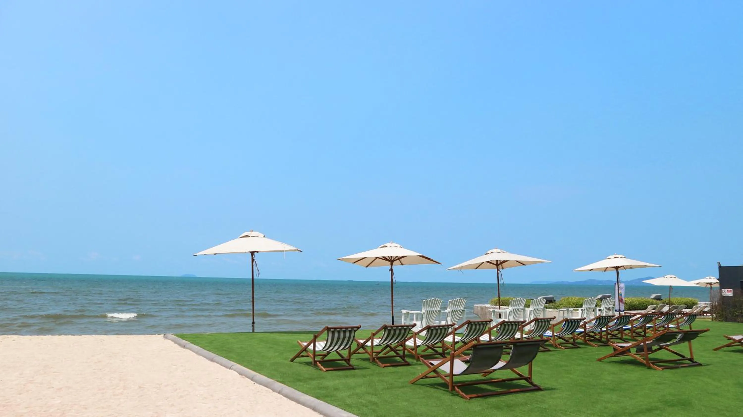 Beach in Veranda Resort Pattaya - MGallery Collection, Accor Hotel