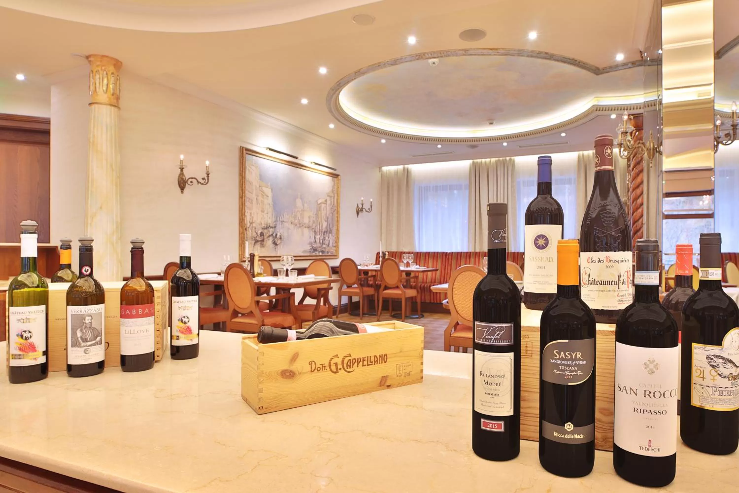 Restaurant/places to eat in Retro Riverside Wellness Resort