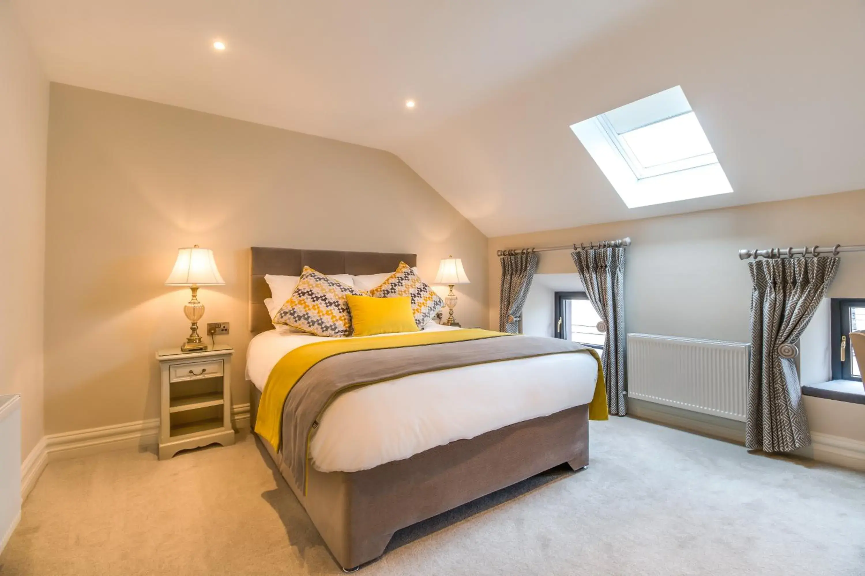 Standard Double Room in Kingston's Townhouse Standard Double Room in Kingston's Townhouse