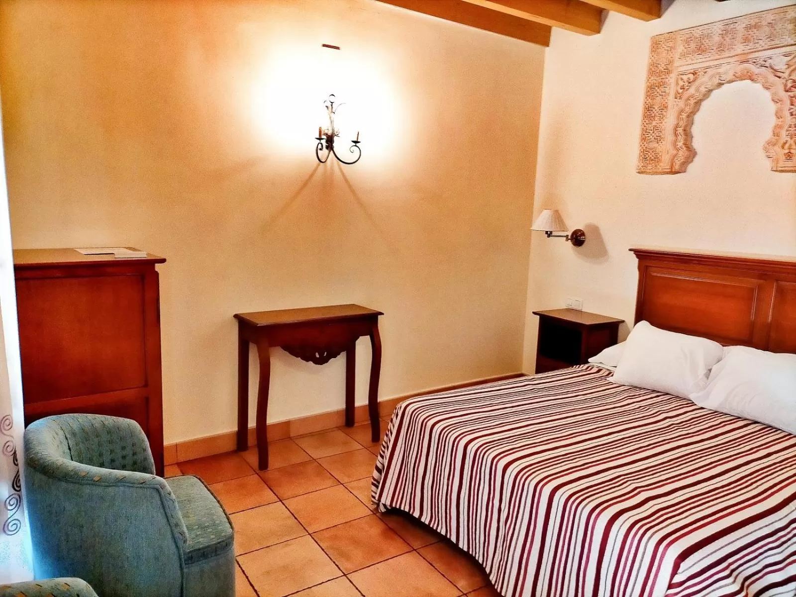 Bedroom, Bed in Abadía Hotel