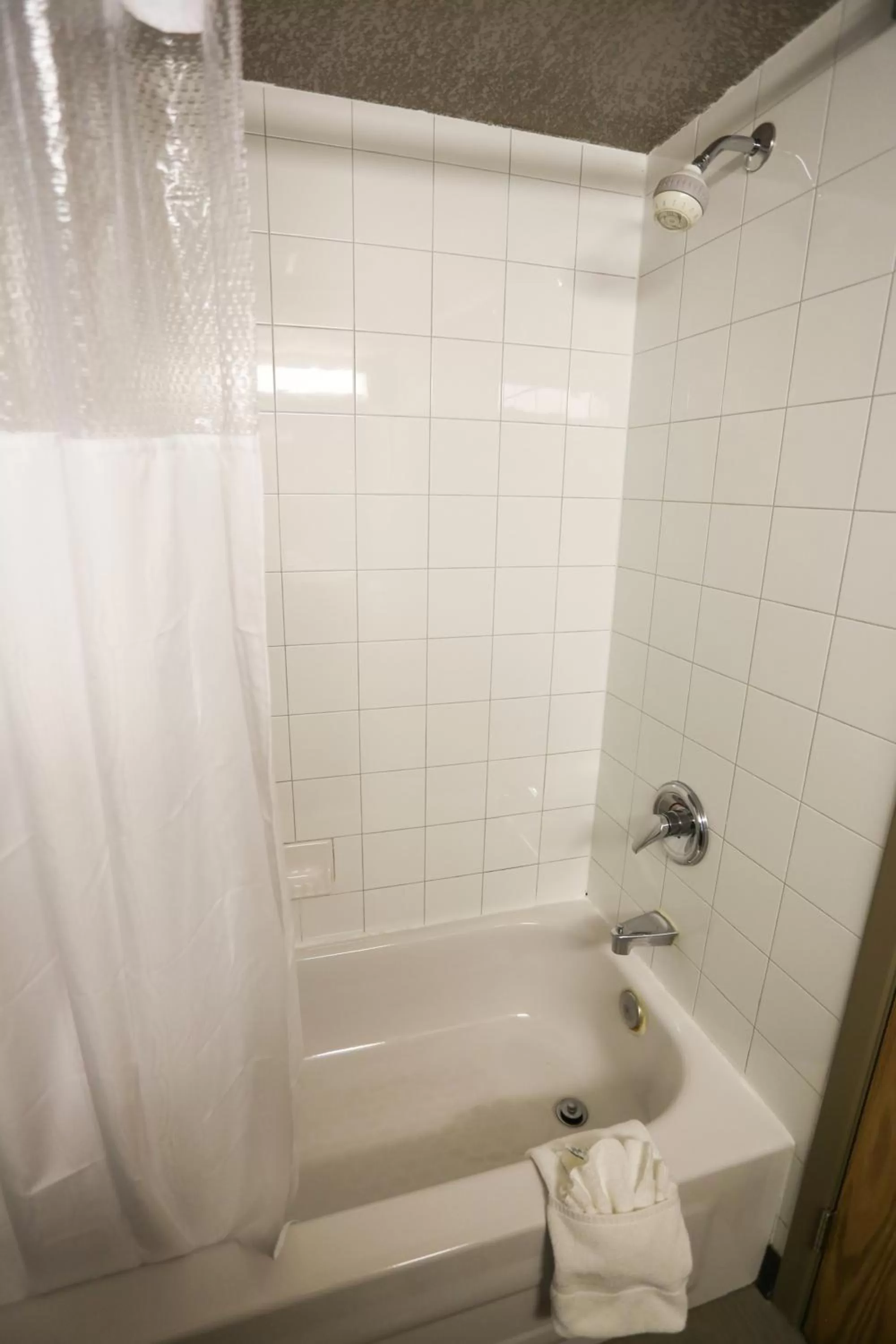 Bathroom in Days Inn by Wyndham Calgary Airport