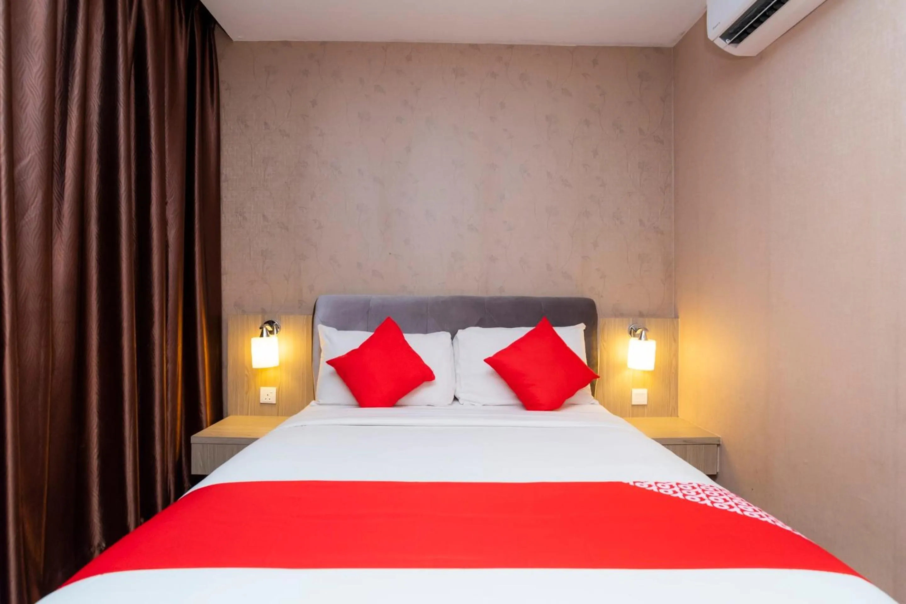 Bedroom, Bed in Hotel 101 Ulu Tiram