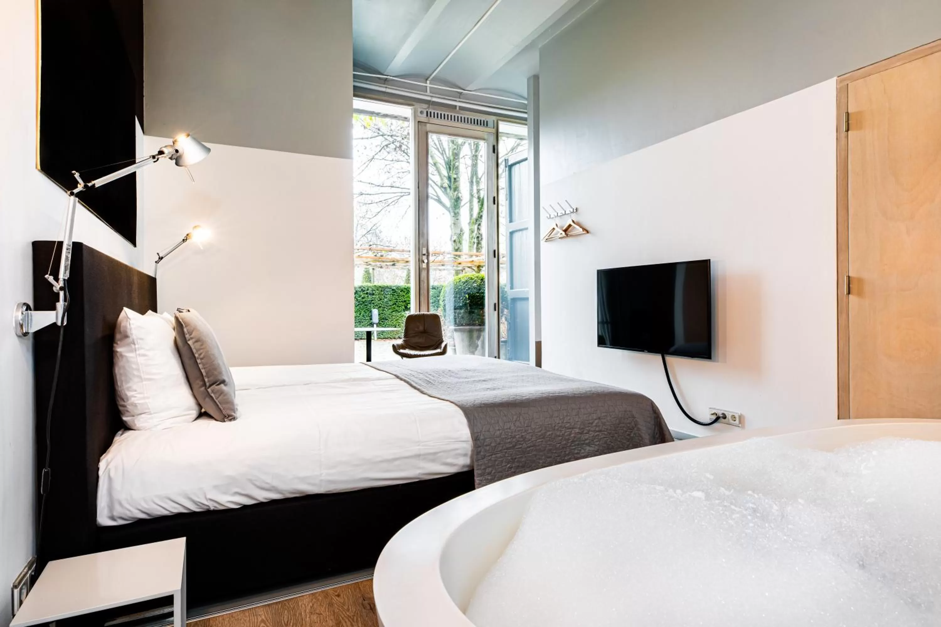 Bed in Landgoed Kasteel de Hoogenweerth