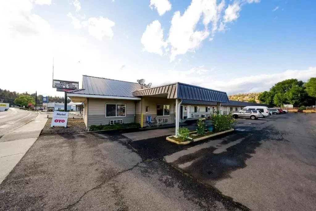 Budget 8 Motel Budget 8 Motel