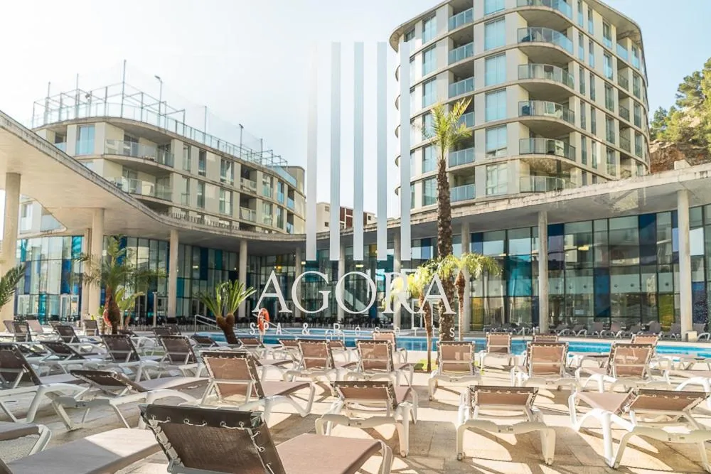 Swimming pool in Ágora Spa & Resort