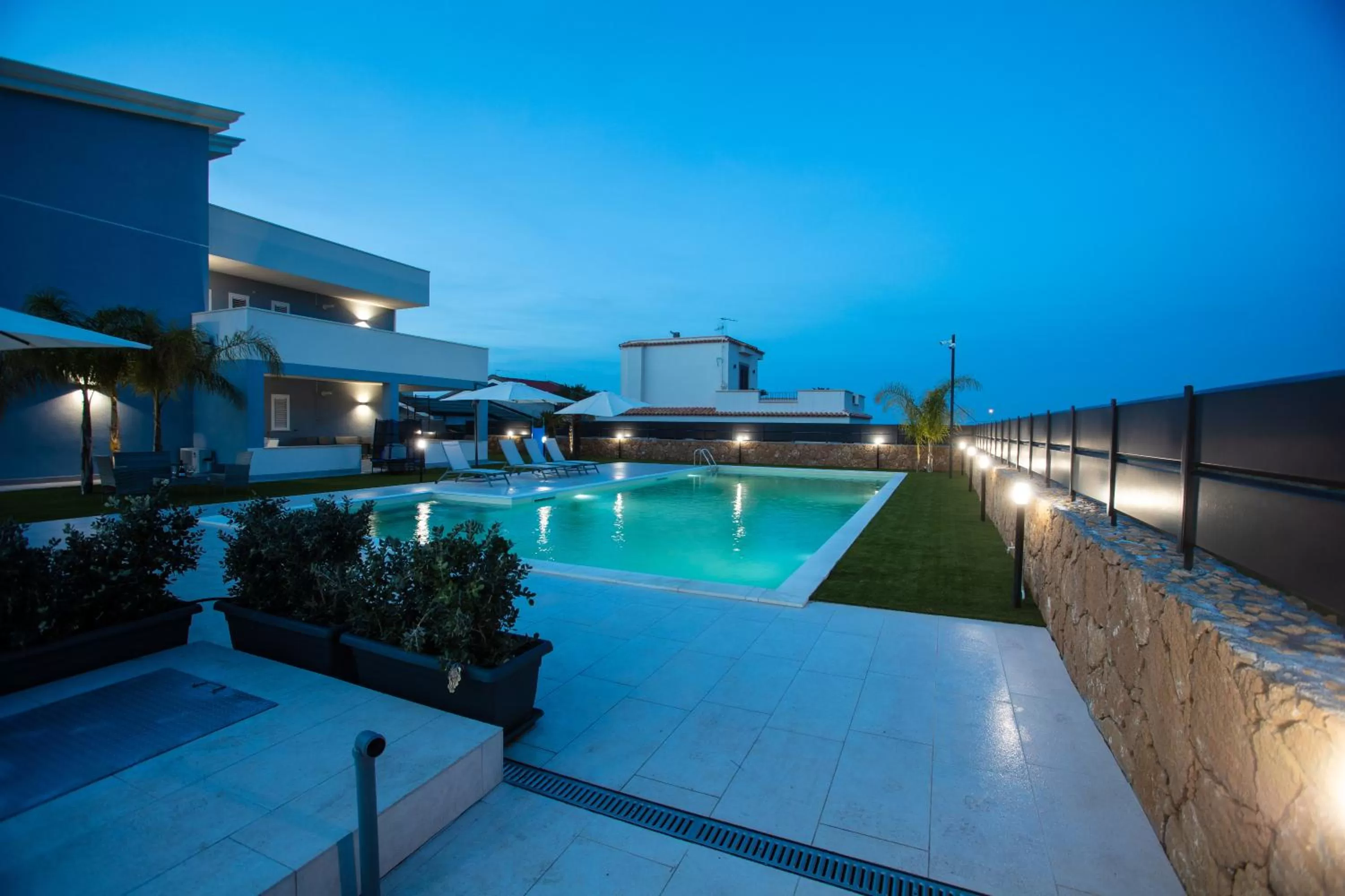 Property building, Swimming Pool in Etnamare Brucoli