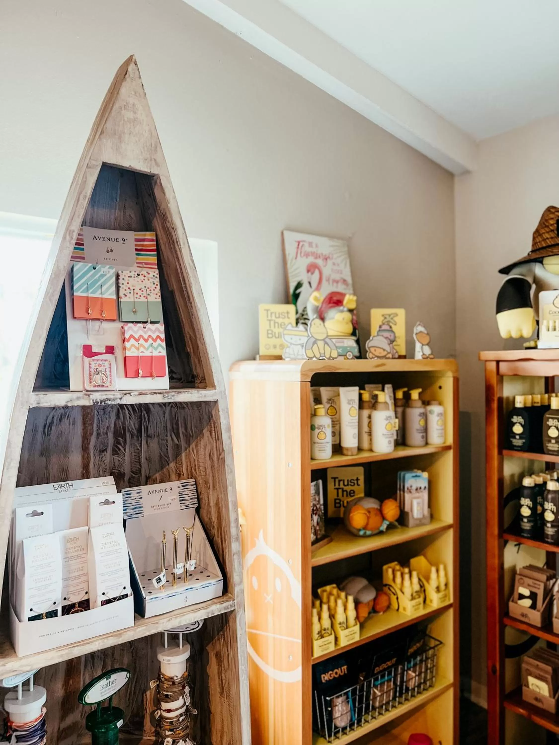 On-site shops in Bayside Inn Key Largo