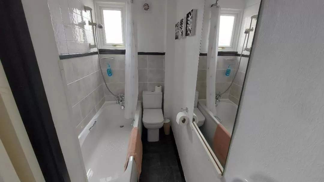 Shower in The Clifton at Paignton