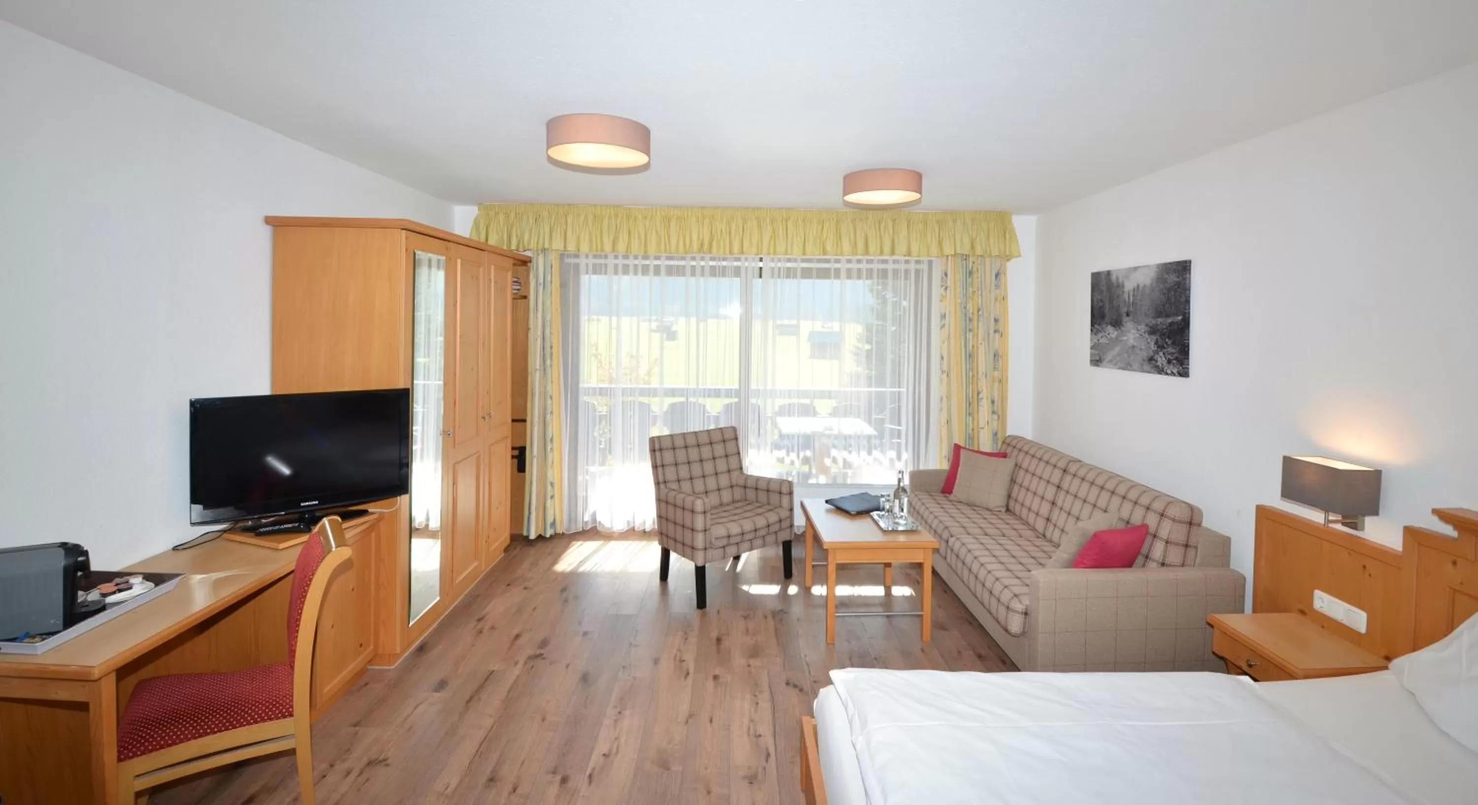 Staff, Seating Area in Hotel Cafe Fuggerhof