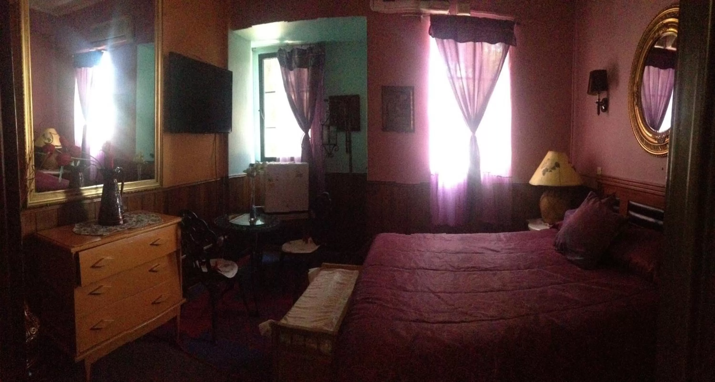 Bedroom in Hotel La Castellana