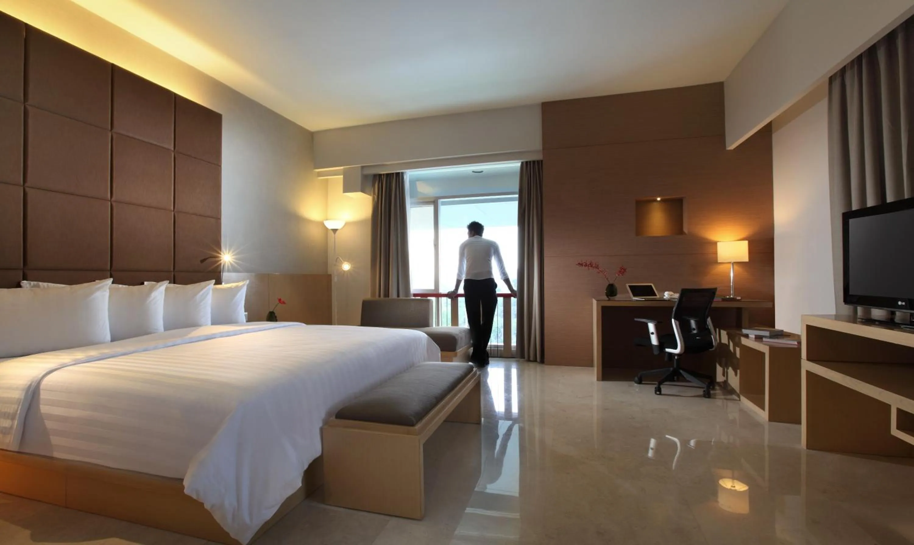 Bed in Santika Premiere Dyandra Hotel & Convention - Medan