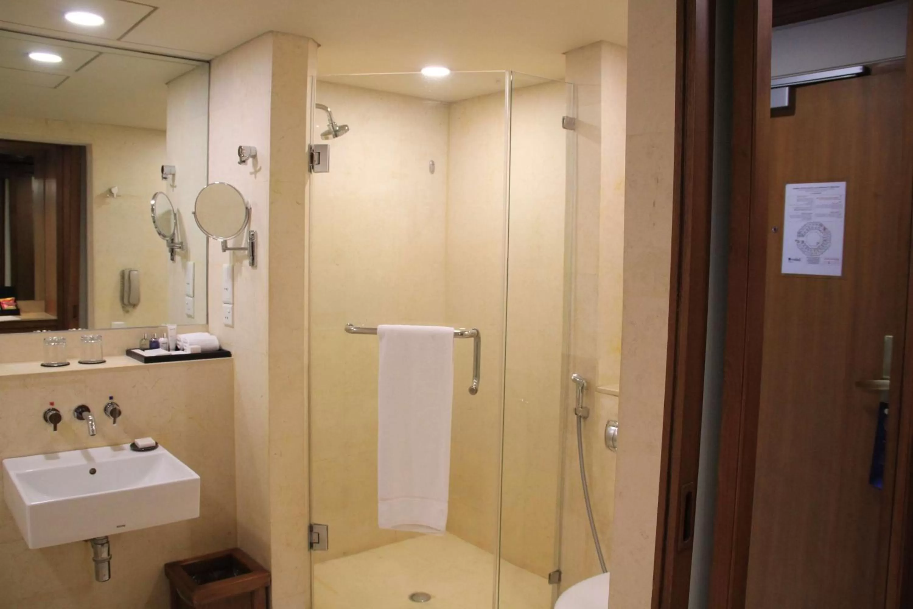 Bathroom in Radisson Blu Dhaka Water Garden