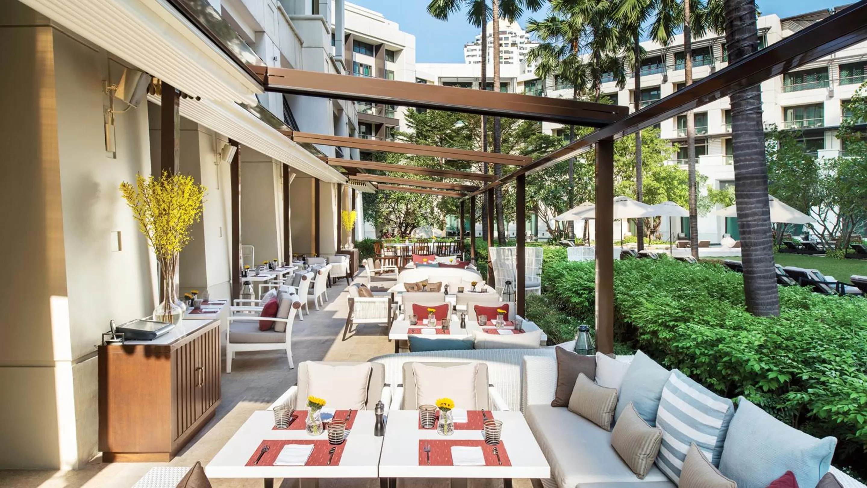 Restaurant/places to eat in Siam Kempinski Hotel Bangkok