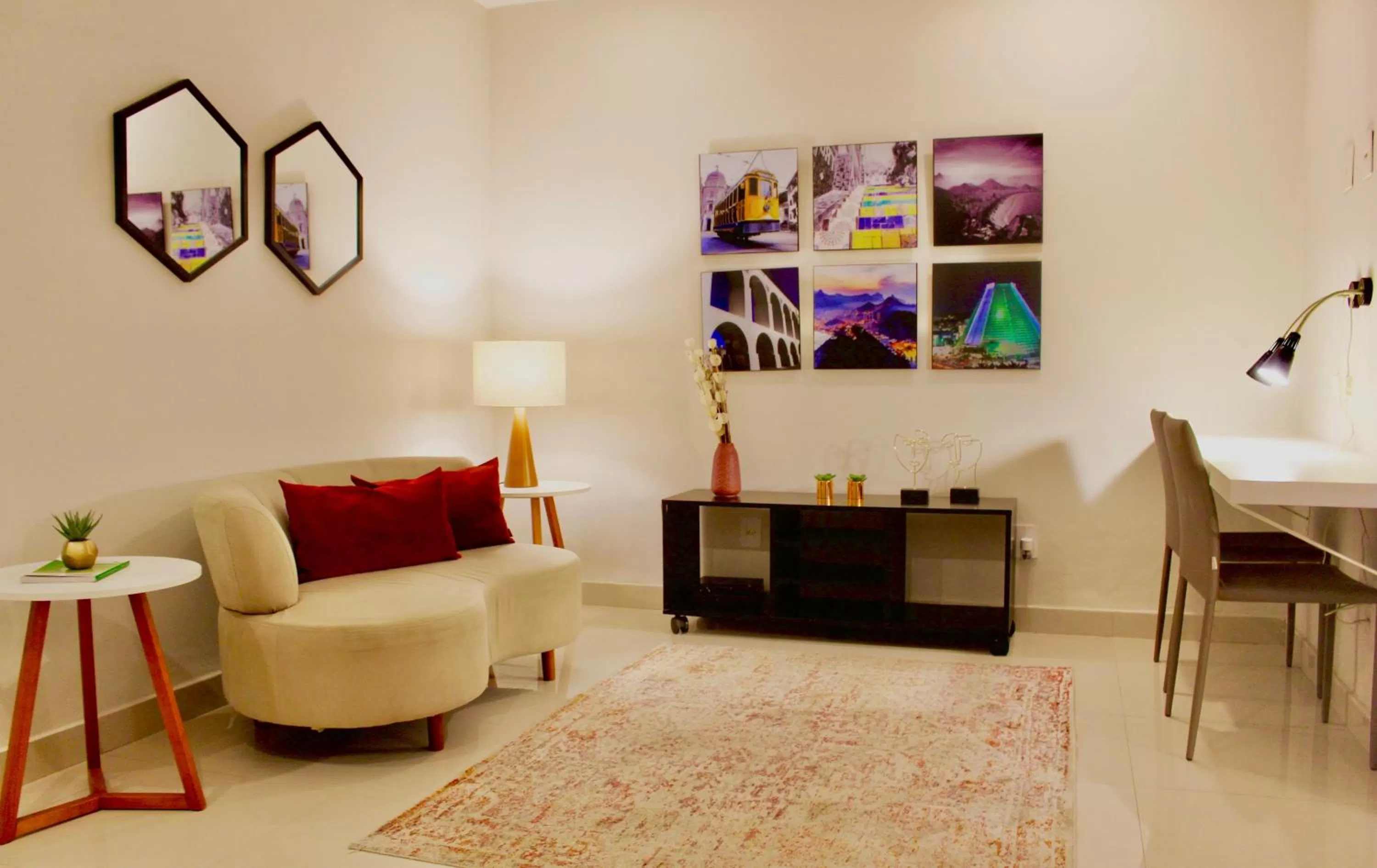 Living room, Seating Area in Injoy Suítes & Aparts