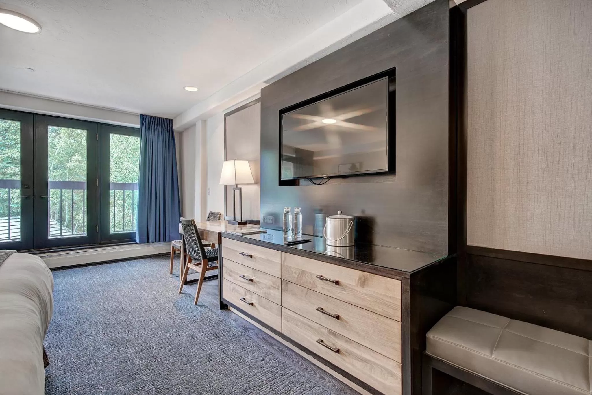 Photo of the whole room in The Pines Lodge, a RockResort, by Vail Resorts