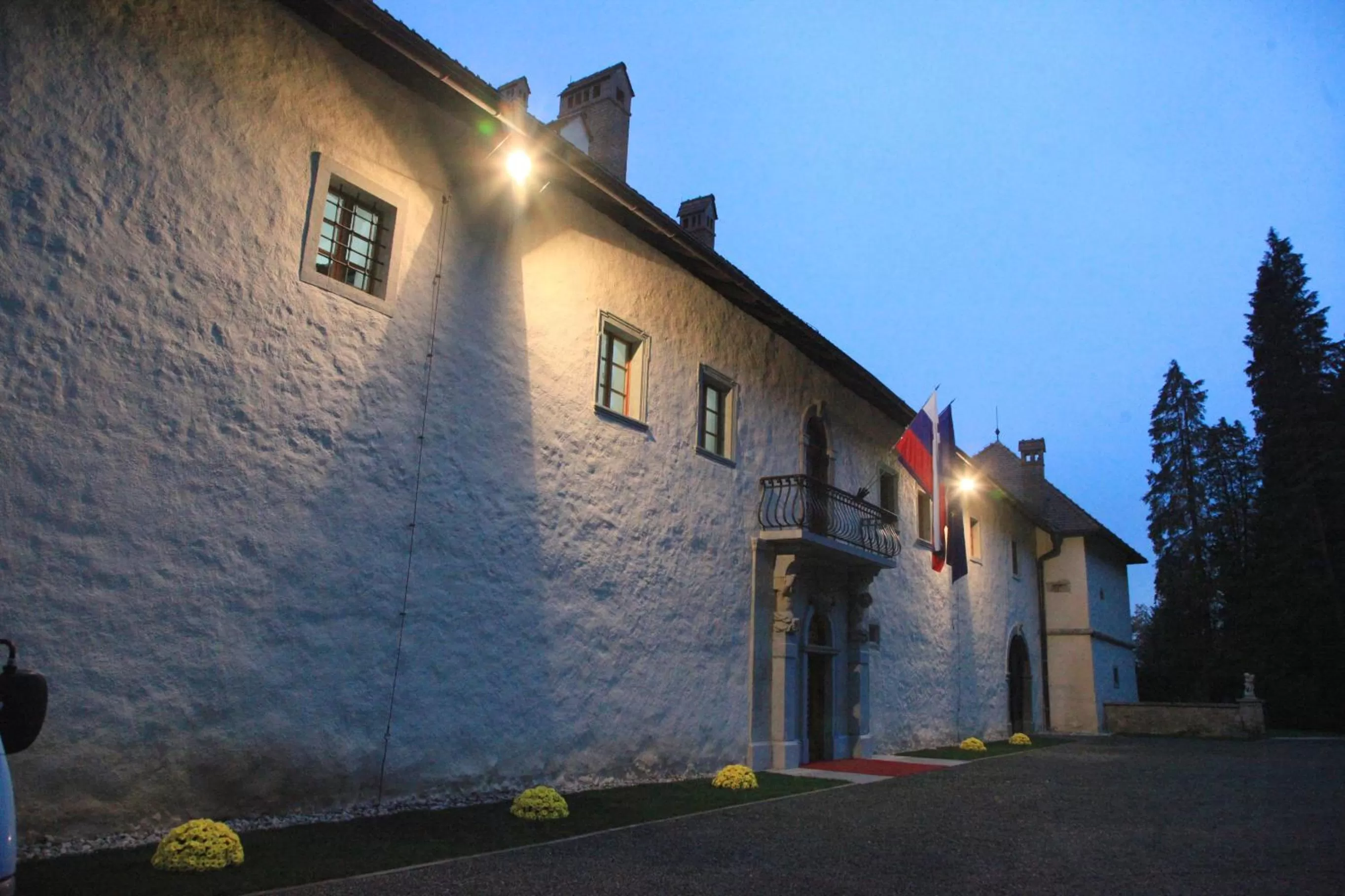 Facade/entrance, Property Building in Grad Strmol