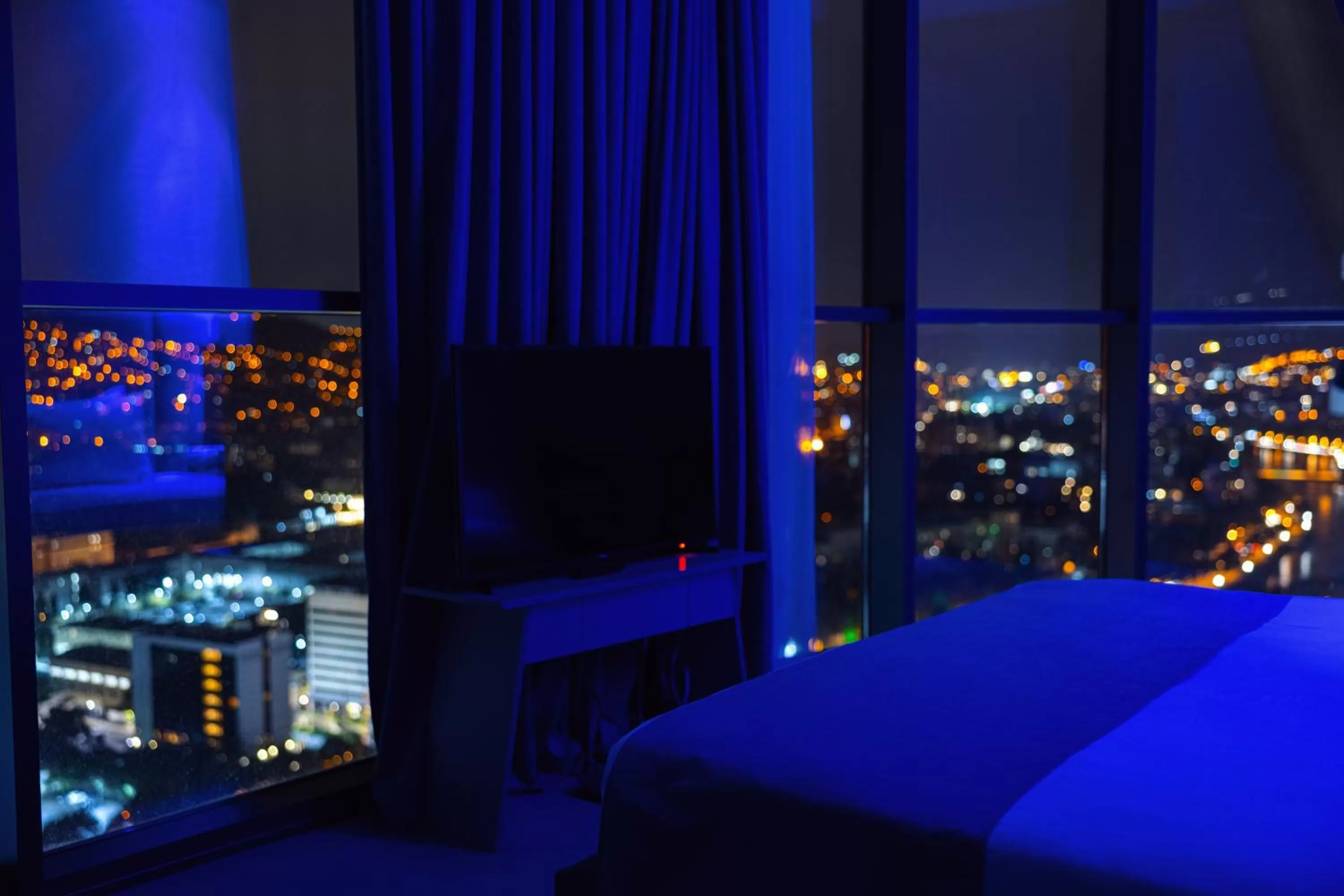 Night, Bed in Meta Business Hotel By King David