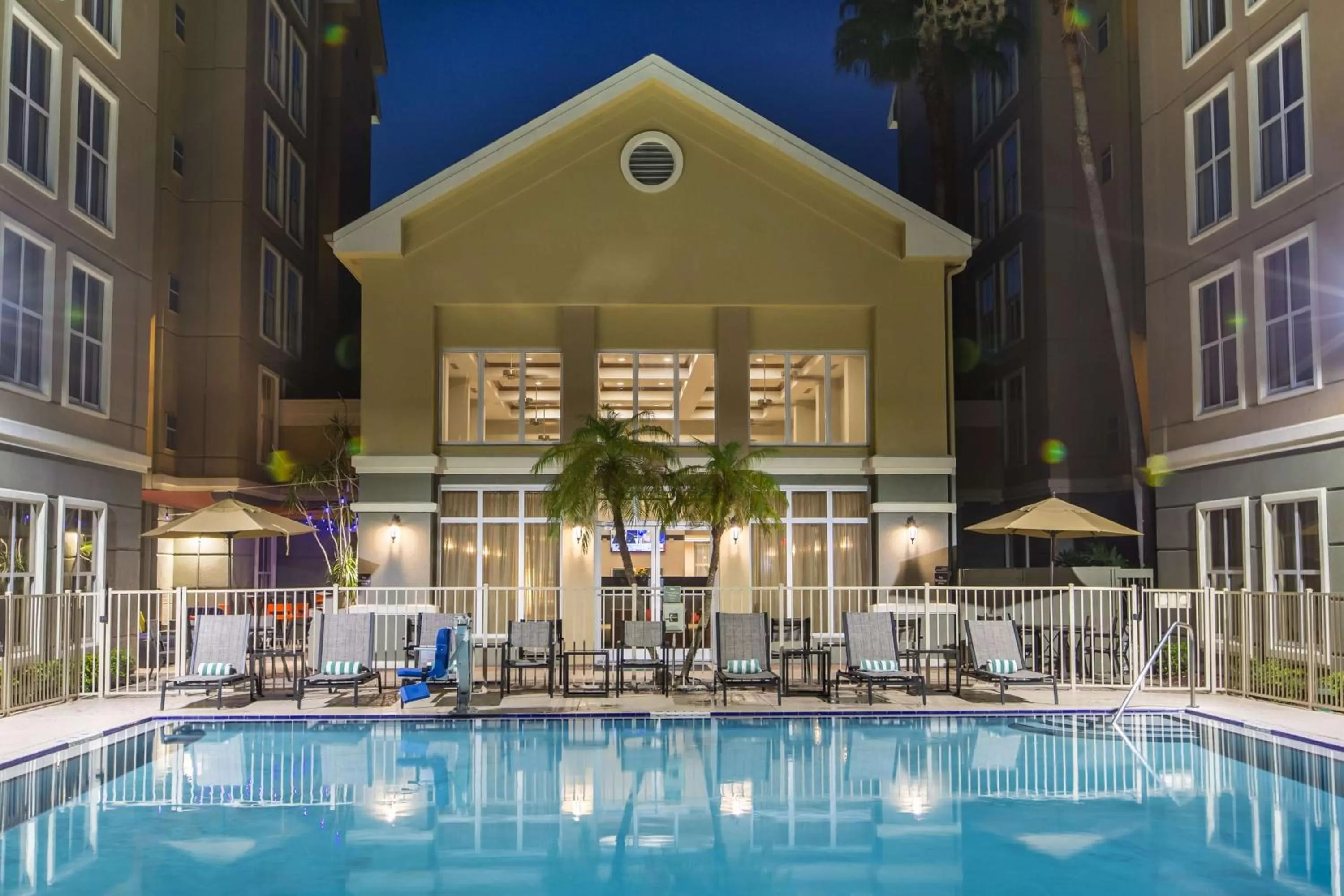 Pool view in Homewood Suites by Hilton Orlando-International Drive Convention Center