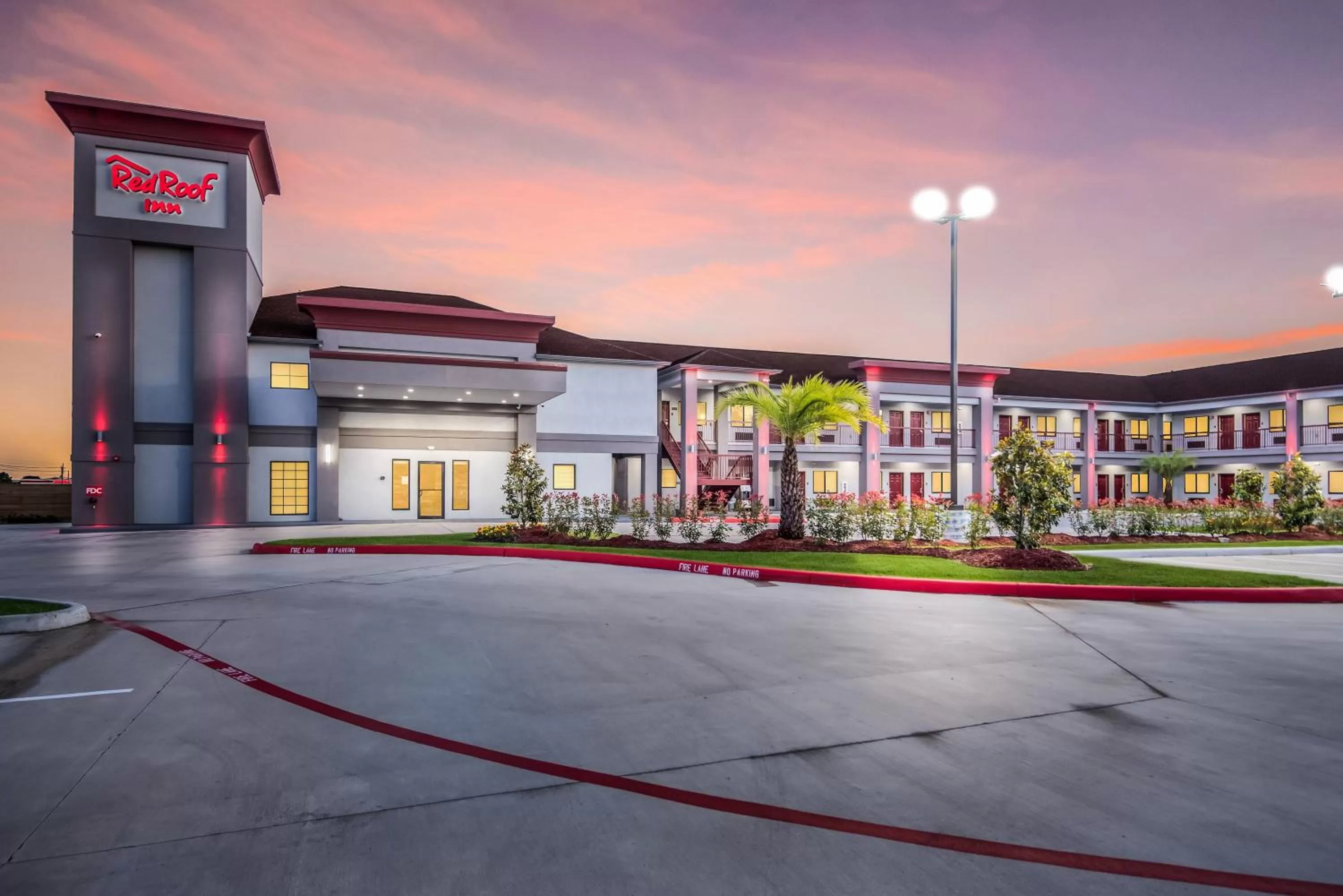 Property building in Red Roof Inn Baytown