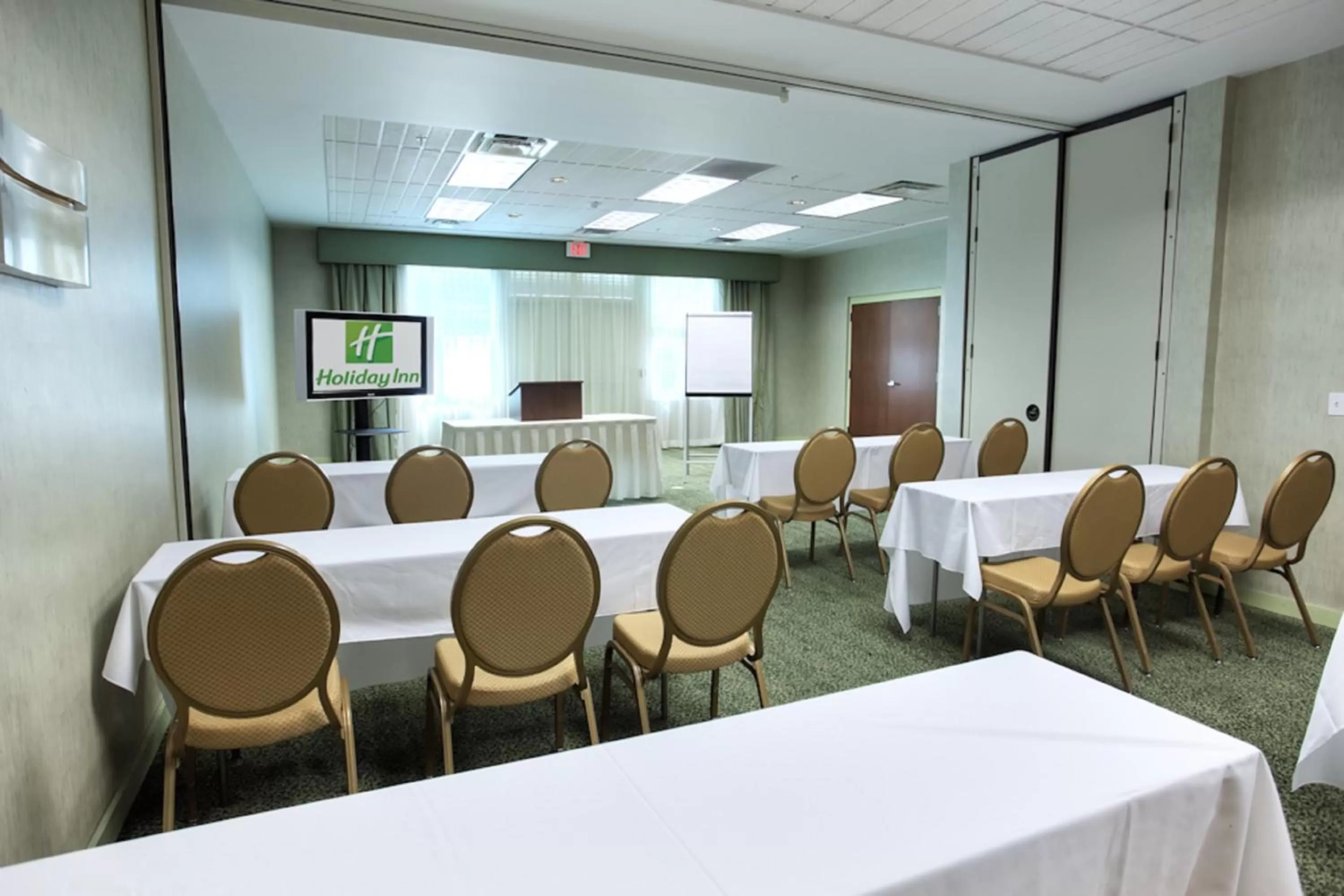Meeting/conference room in Holiday Inn Hotel & Suites Ocala Conference Center by IHG