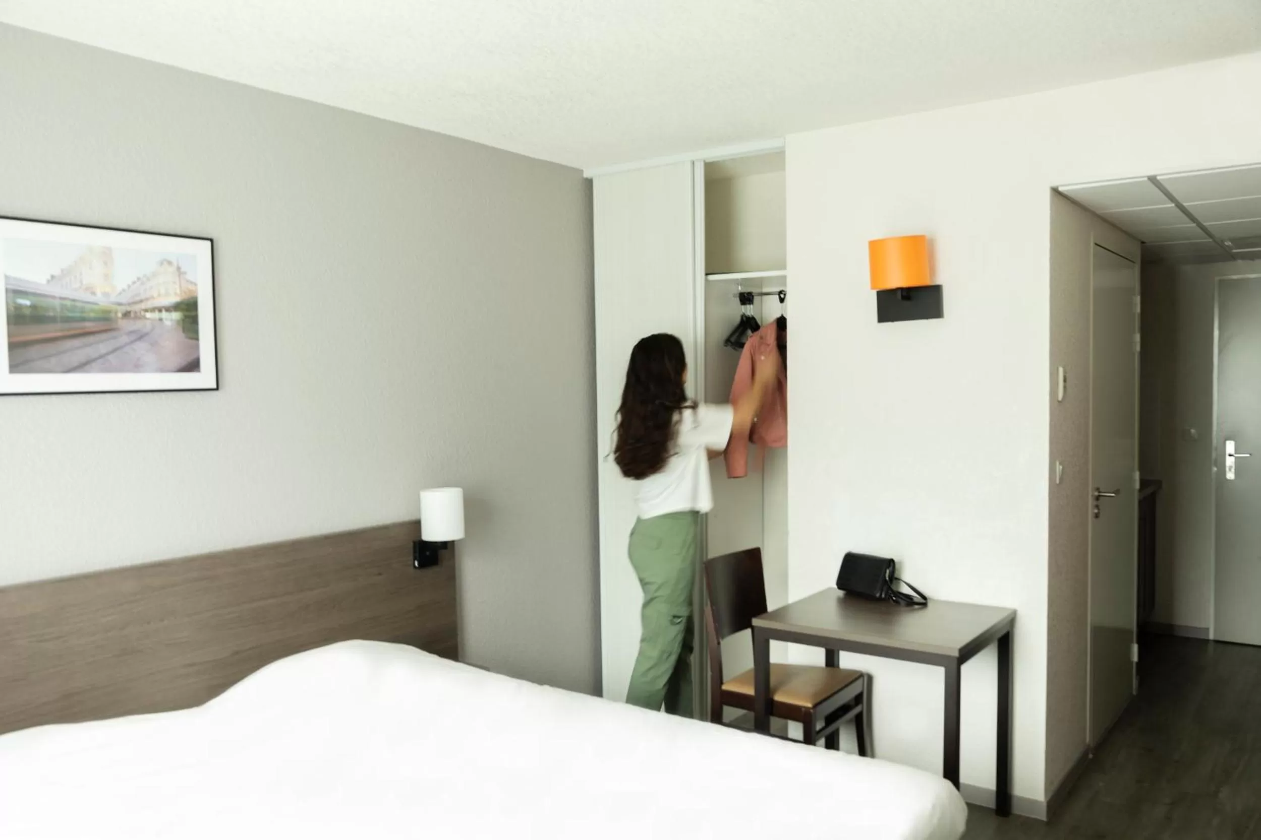 Bedroom, Bed in Aparthotel Adagio Access Orléans