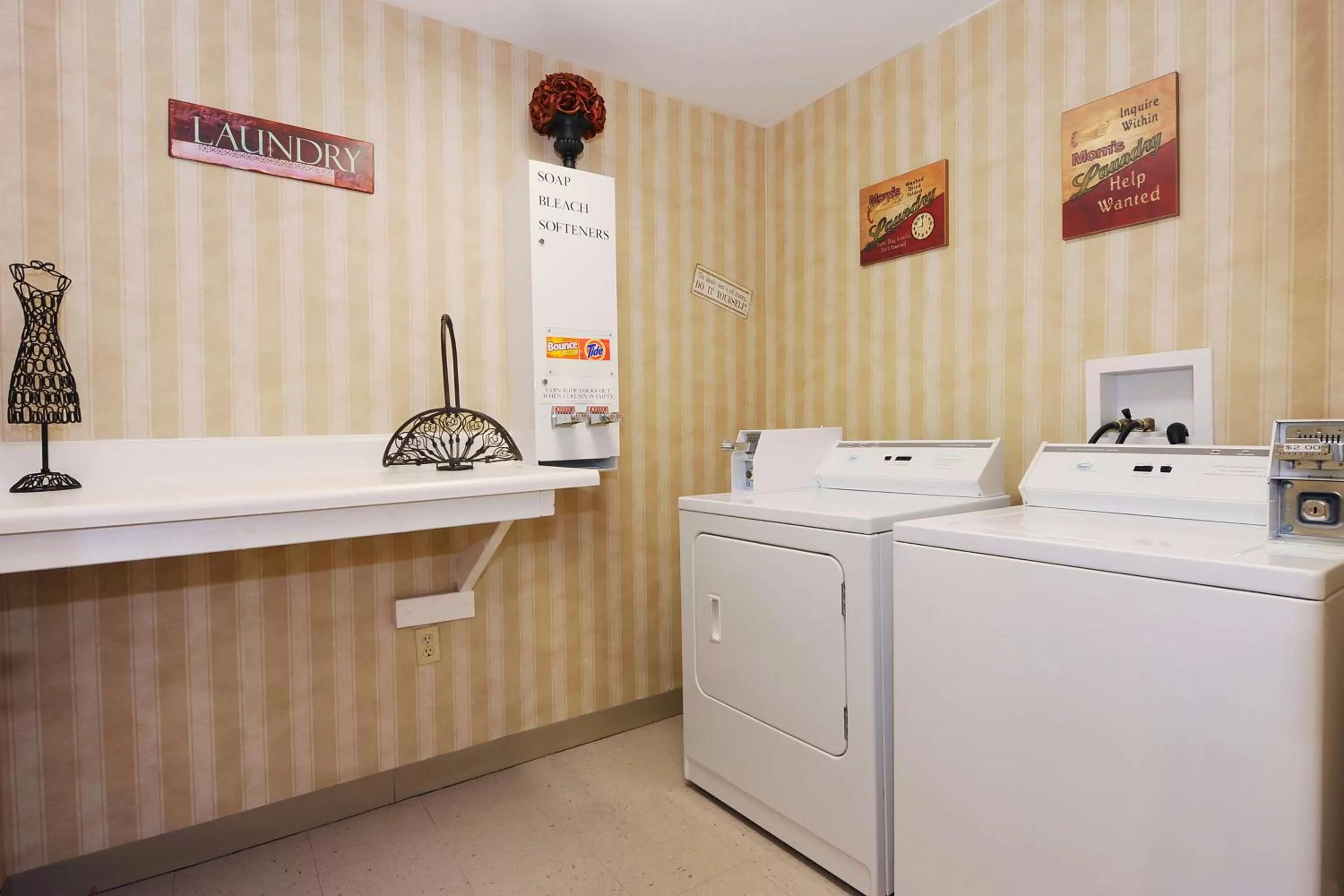 laundry in Hampton Inn Spartanburg Hotel