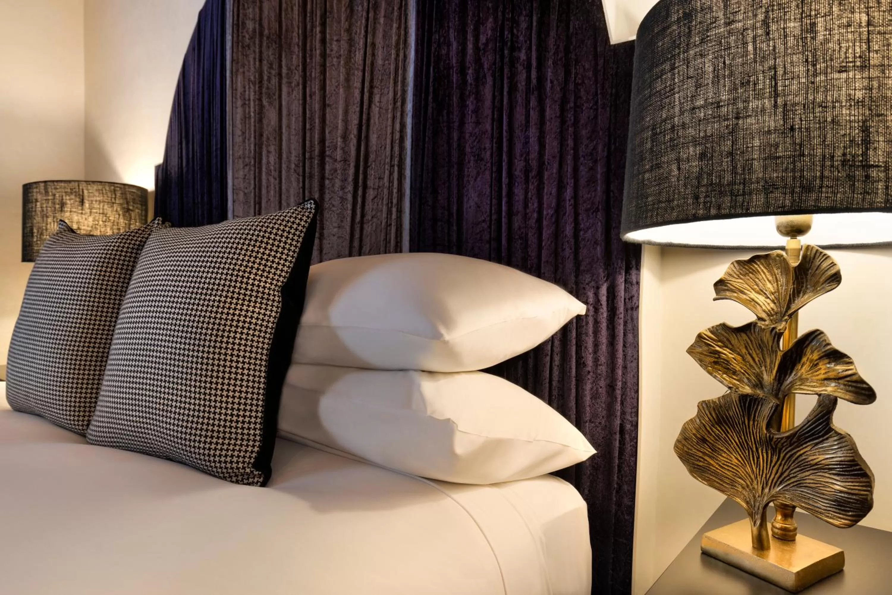 Bed in Hotel Frangos