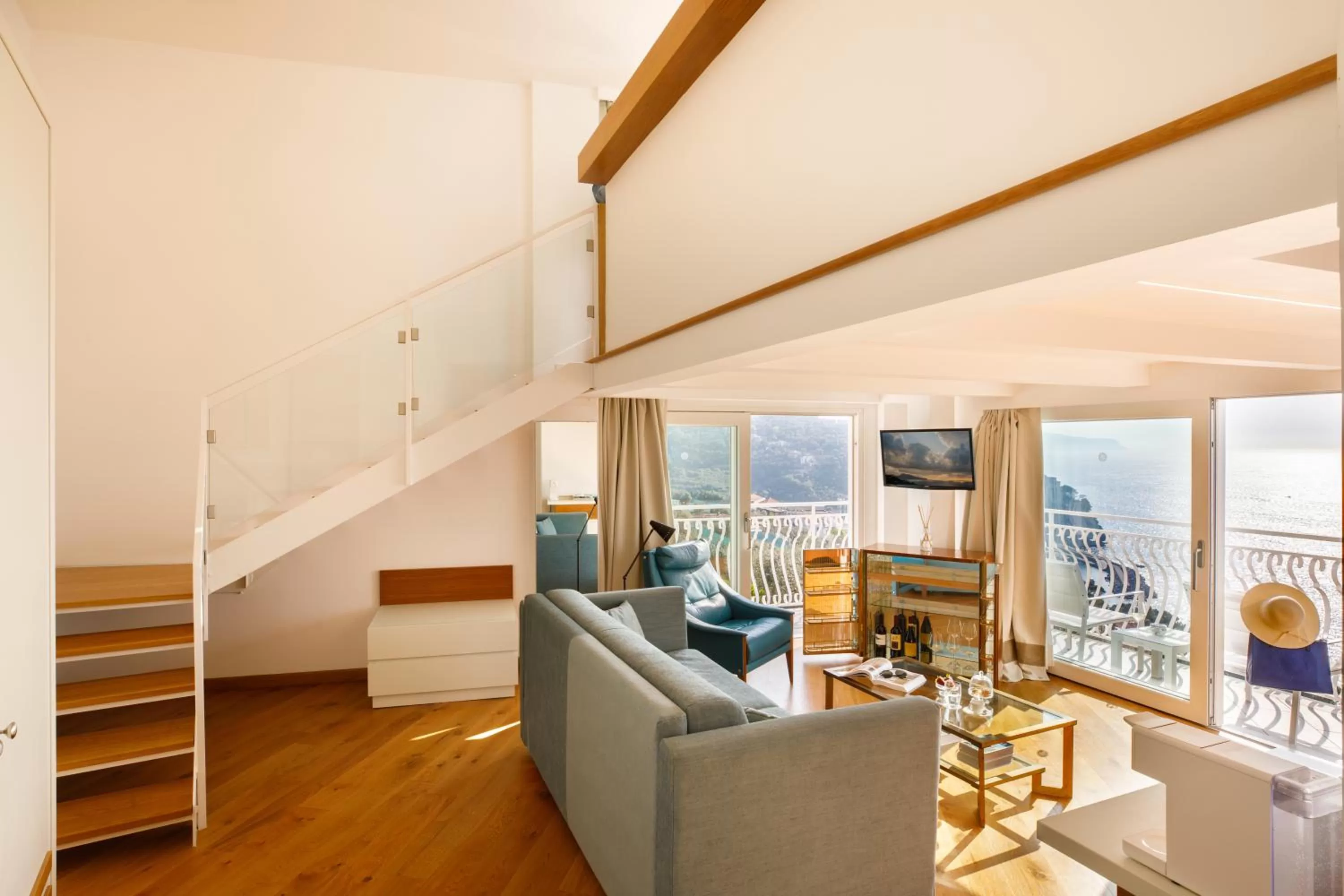 Living room in Villa Fiorella Art Hotel