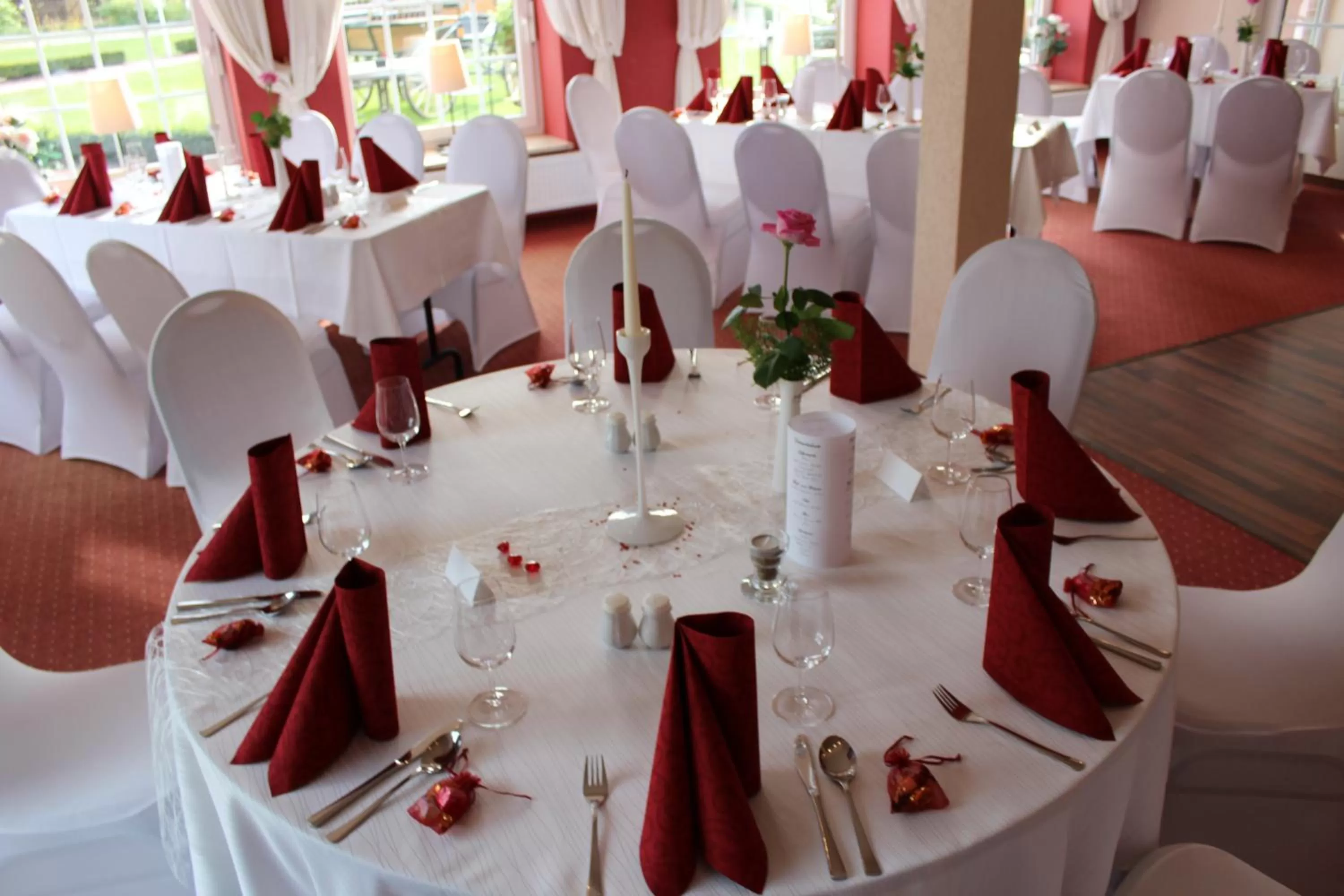 Restaurant/places to eat in Im Wiesengrund