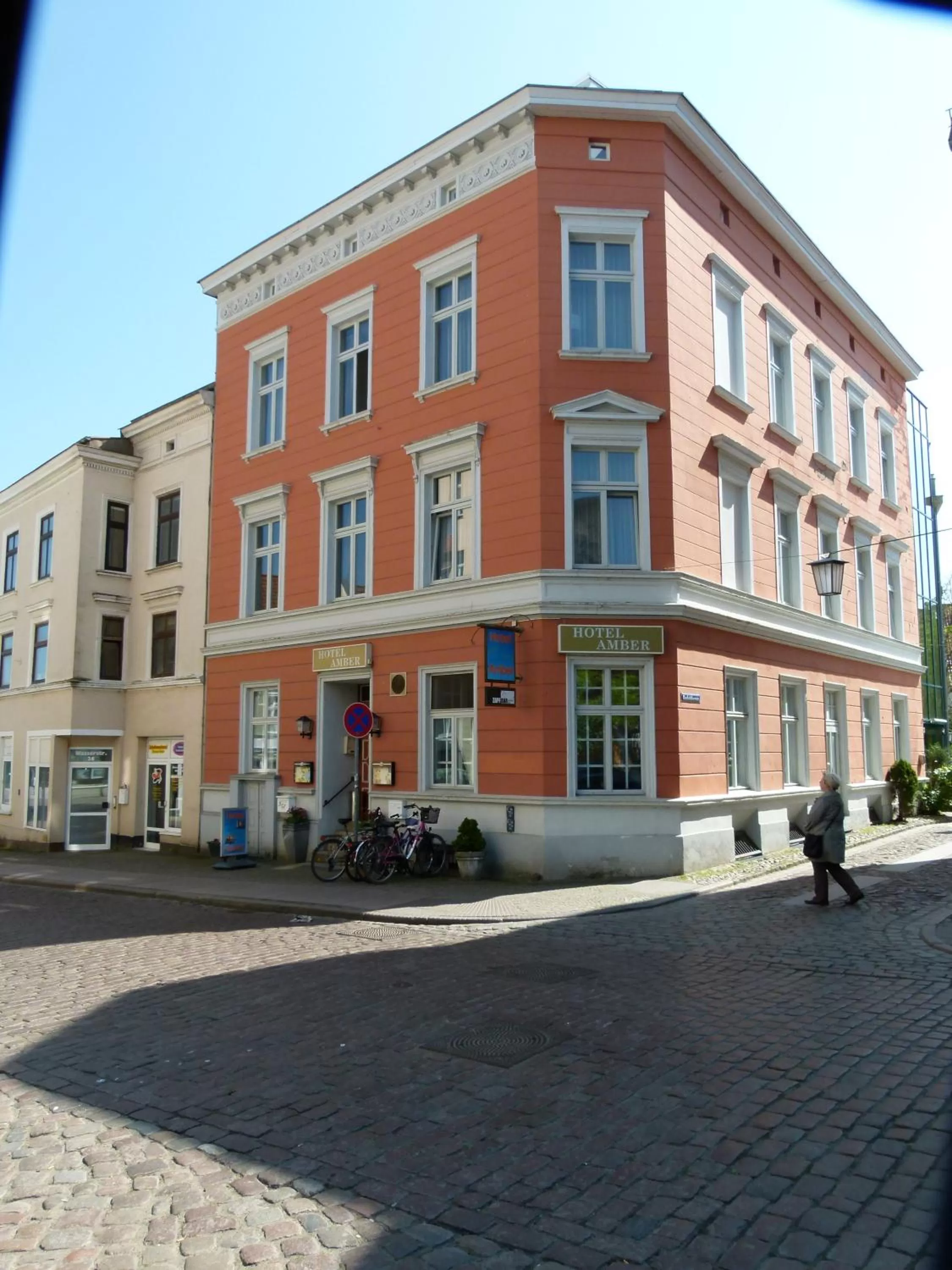 Property building in Hotel Amber Altstadt