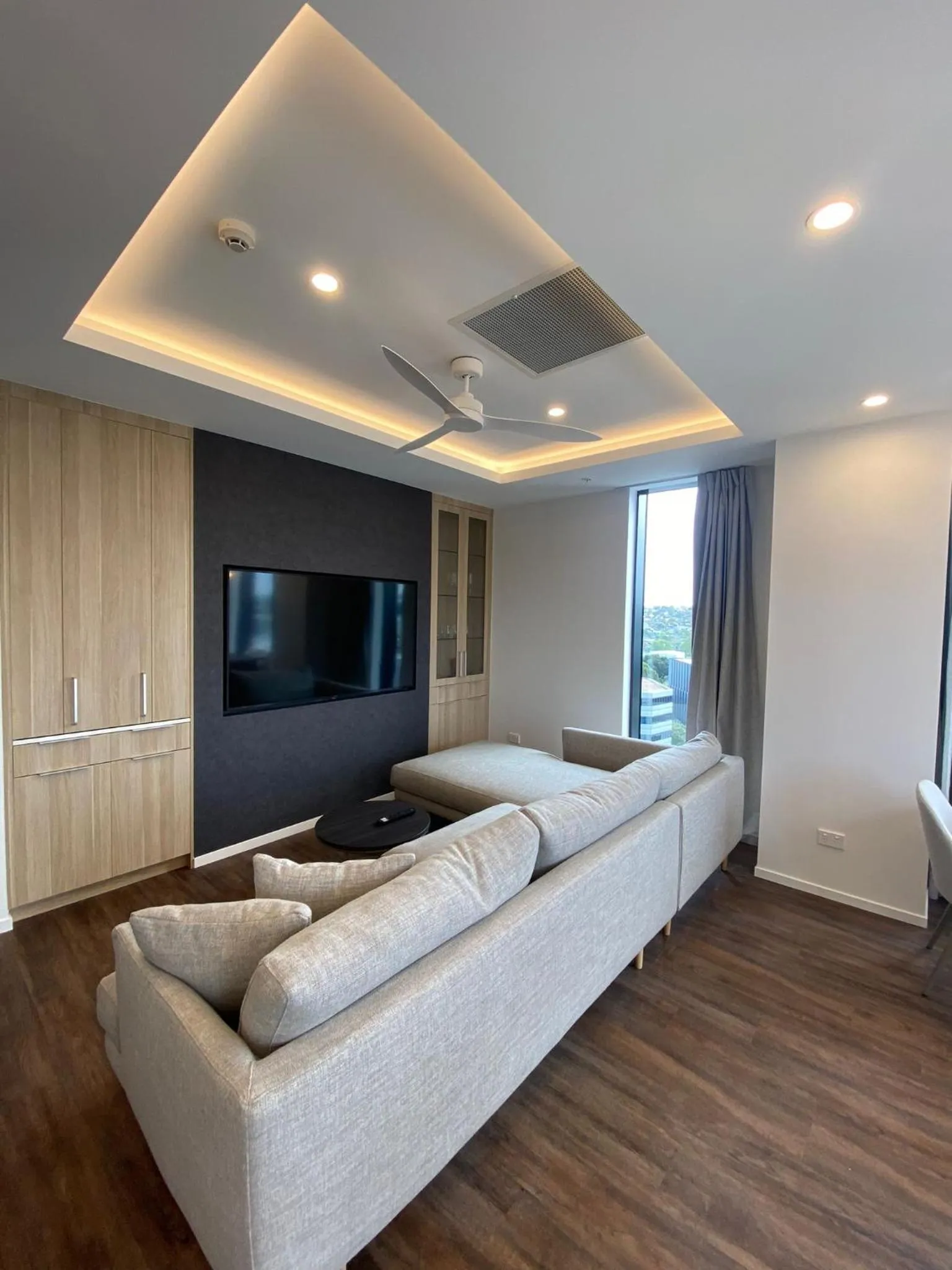 Living room in La Quinta by Wyndham Ellerslie Auckland