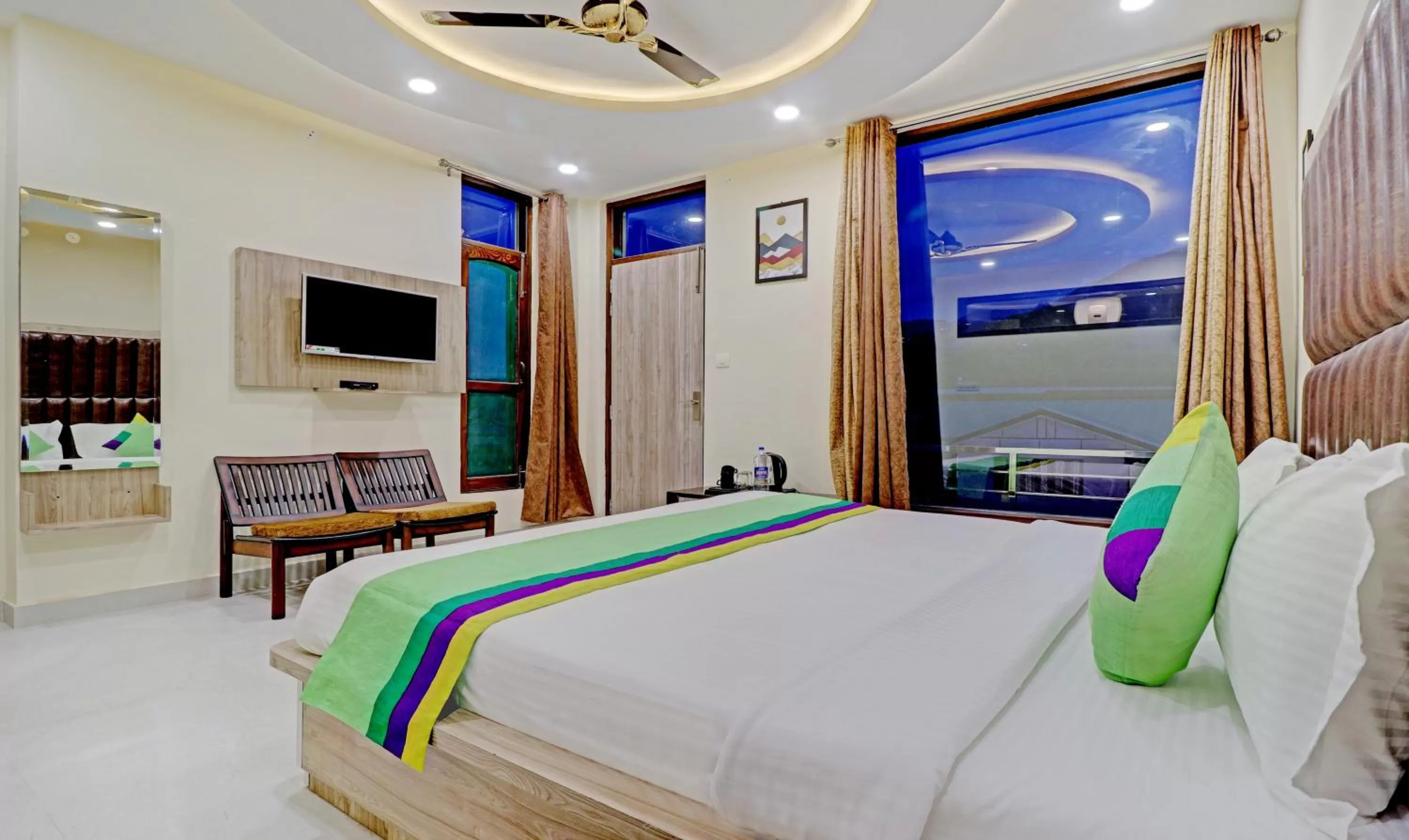 Bedroom, Bed in Treebo Ortus Residency