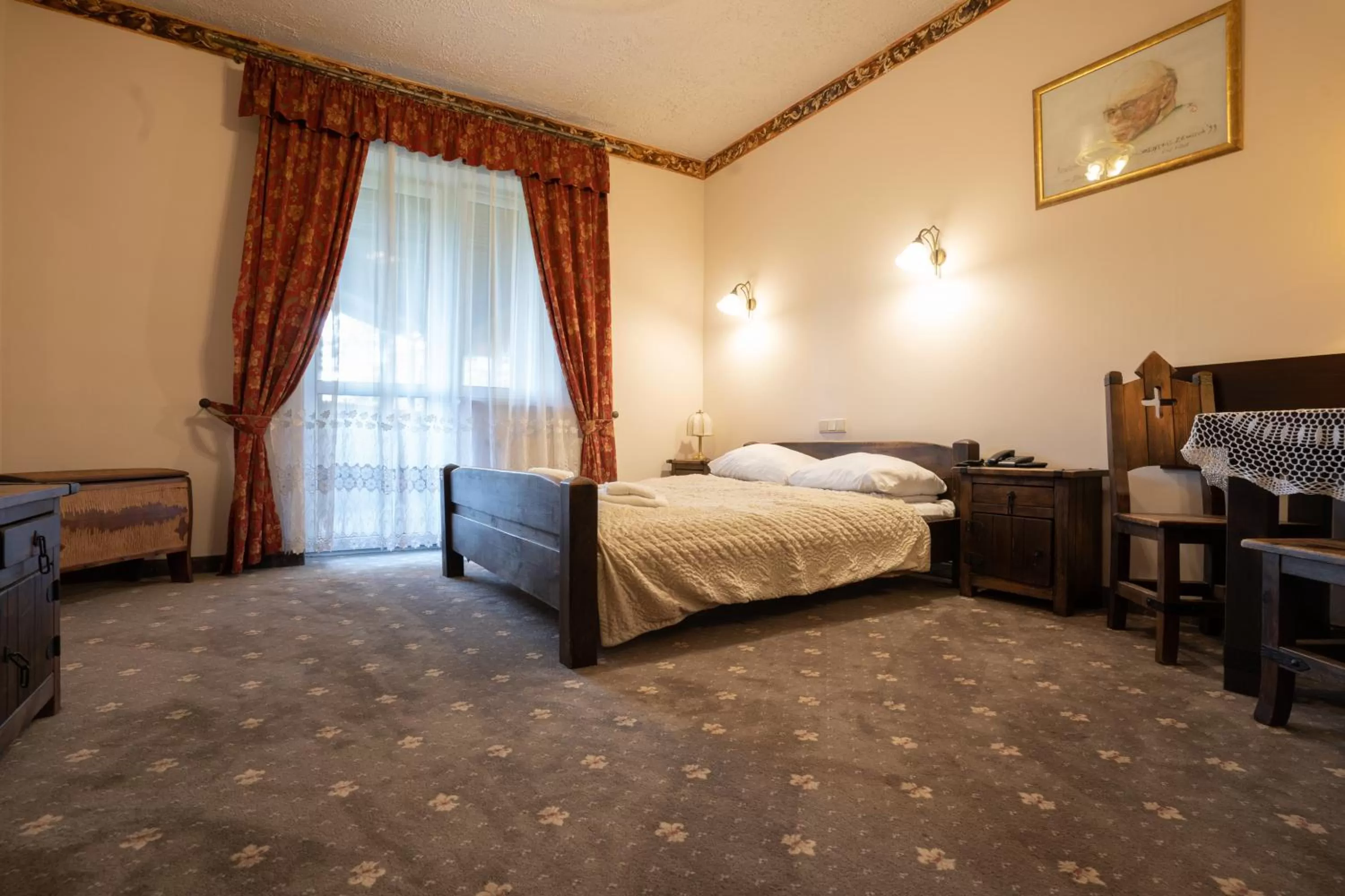 Balcony/Terrace, Bed in Hotel Trylogia