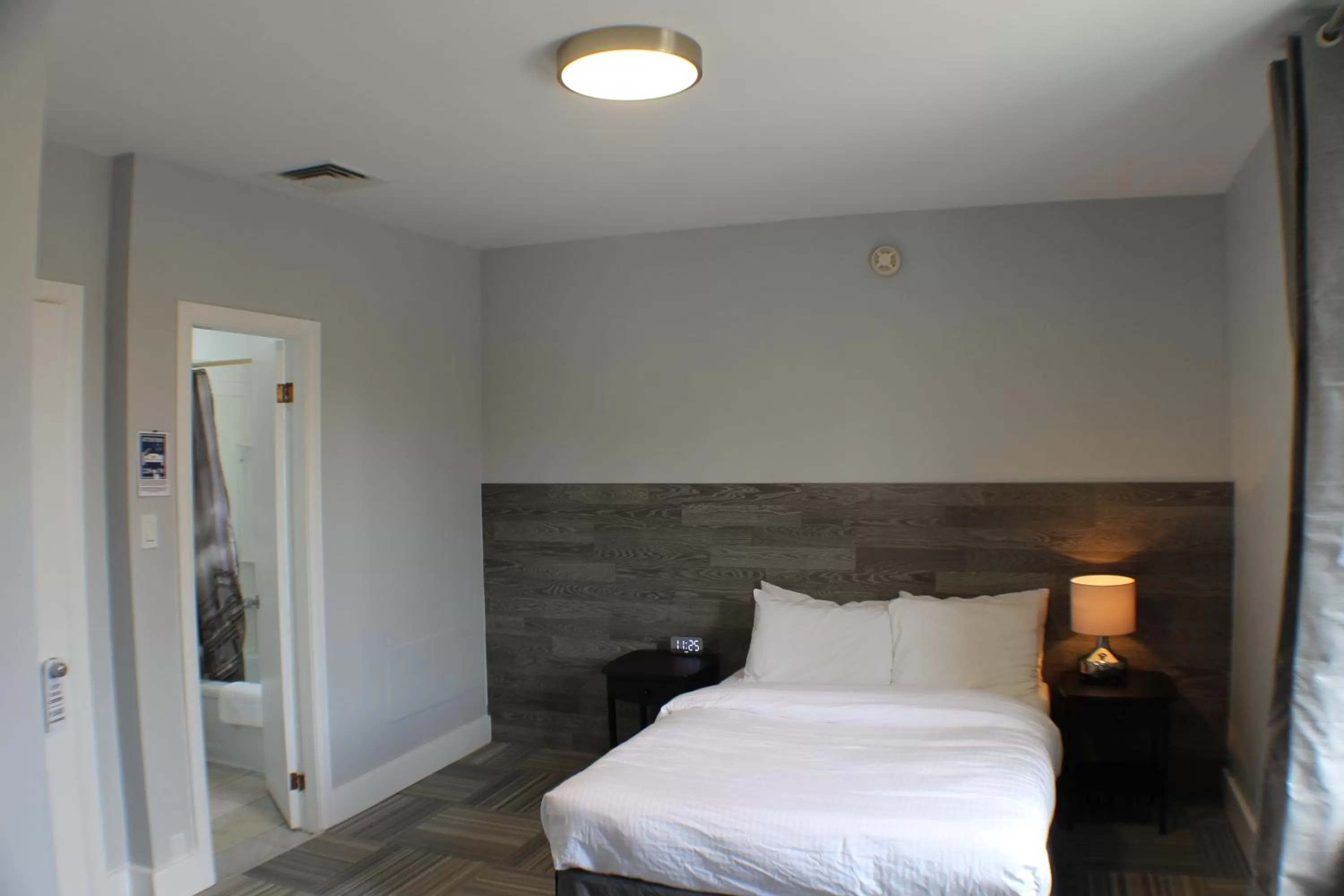 Bed in Auberge Valcartier - Par Aneyro