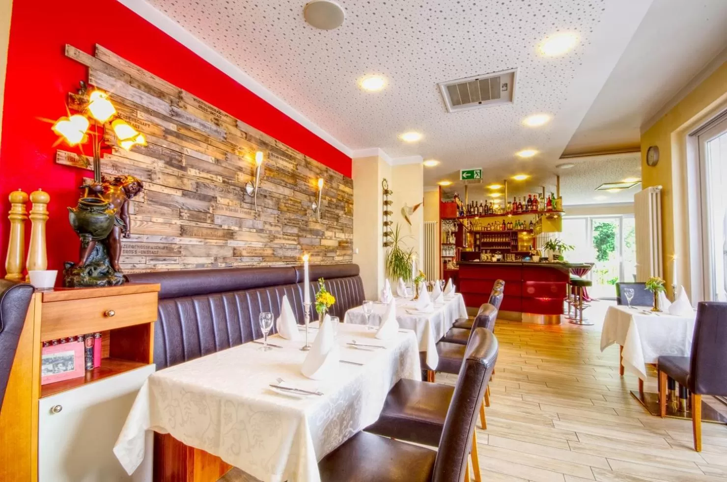 Restaurant/places to eat in Hotel Jakob