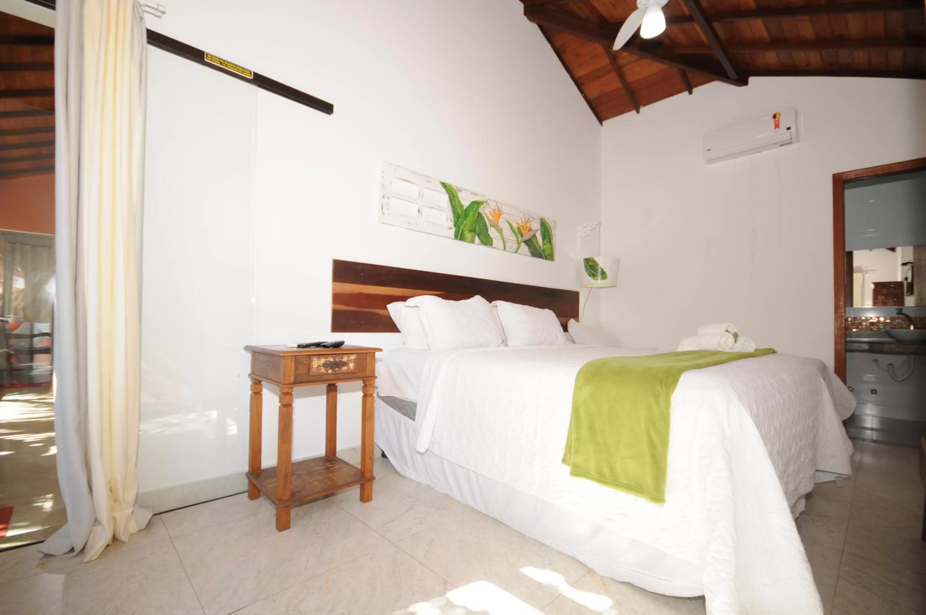 Bed in Star Búzios Pousada