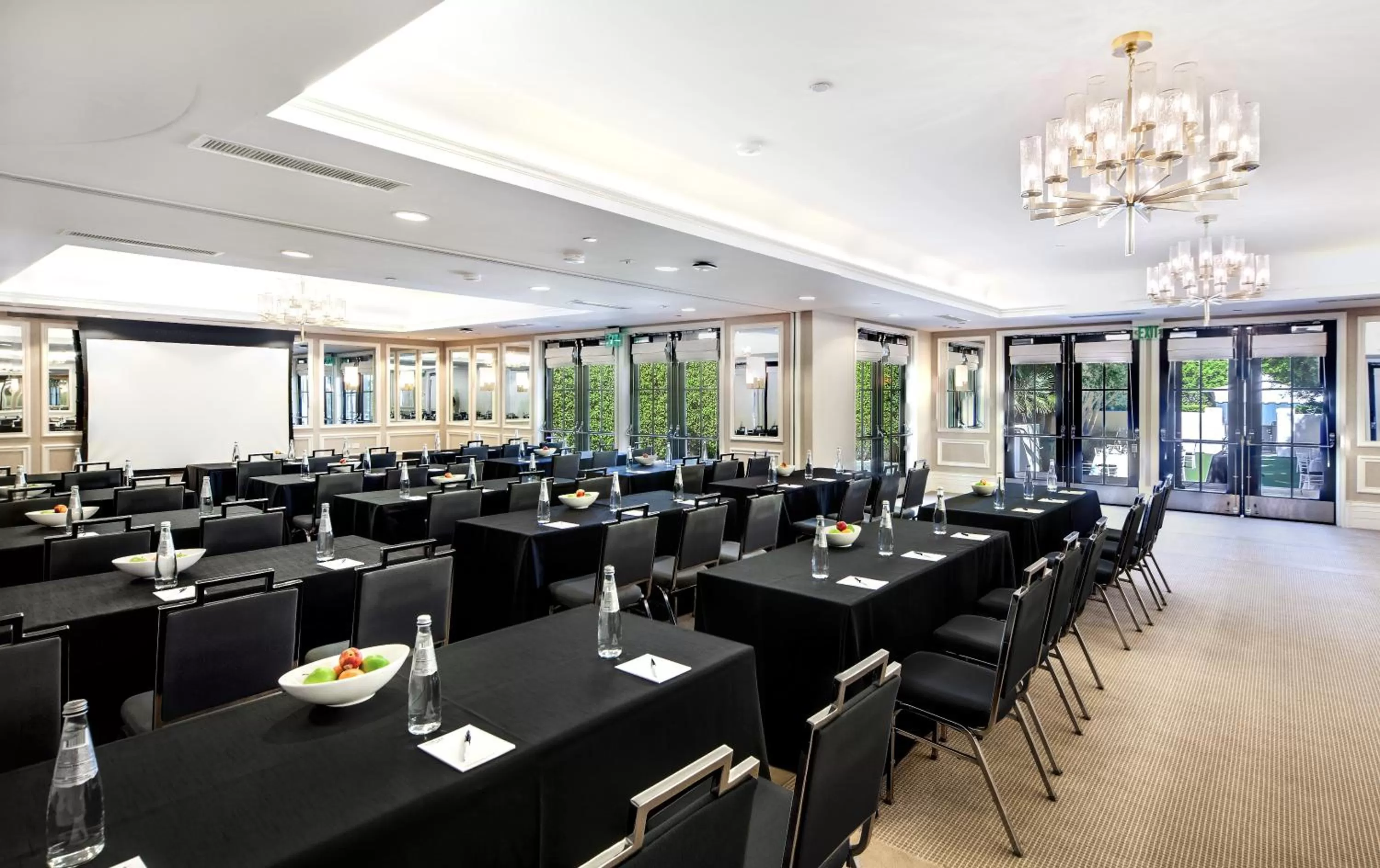 Banquet/Function facilities in Avalon Hotel & Bungalows Palm Springs, a Member of Design Hotels