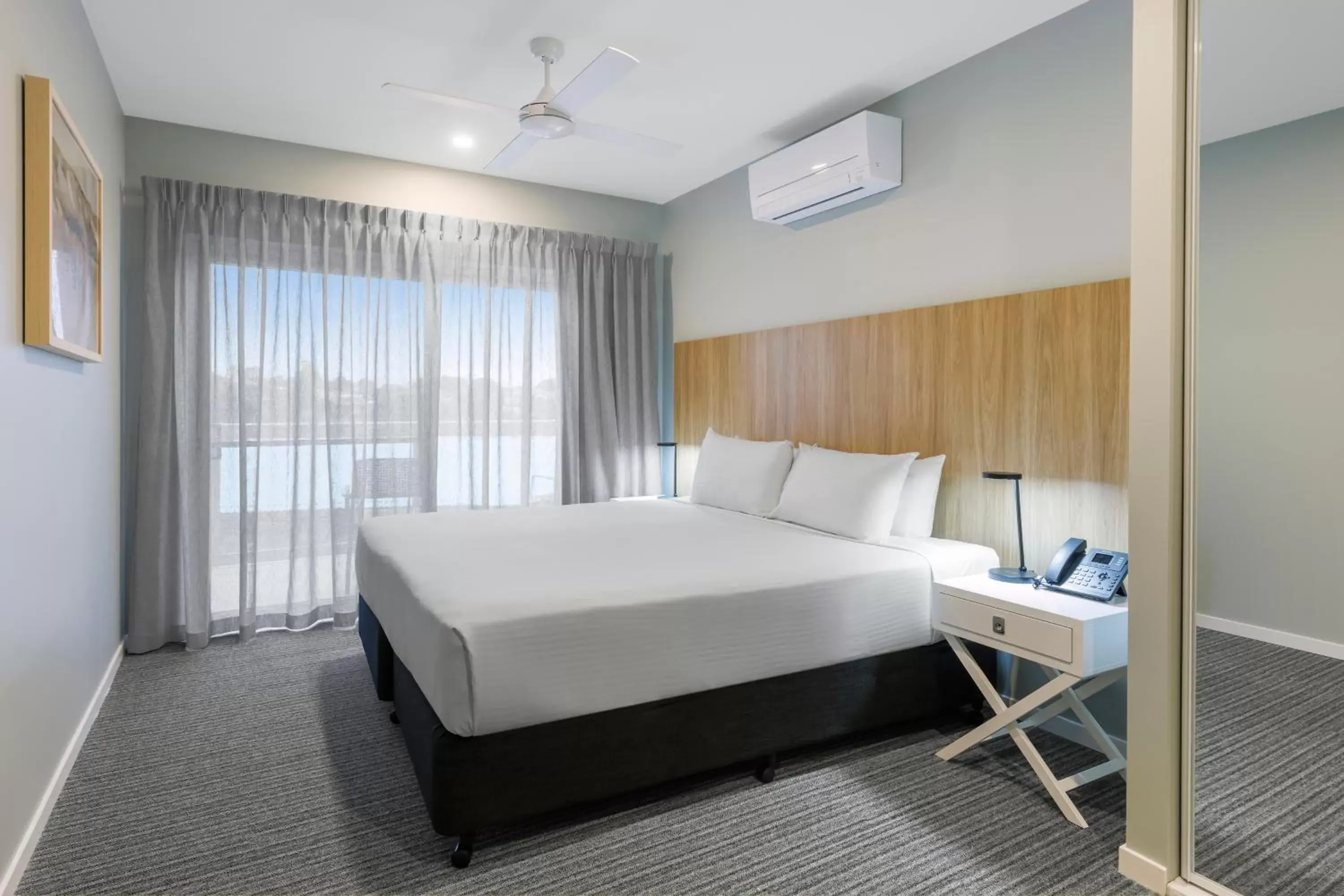 Standard Apartment in Best Western Plus North Lakes Hotel Standard Apartment in Best Western Plus North Lakes Hotel