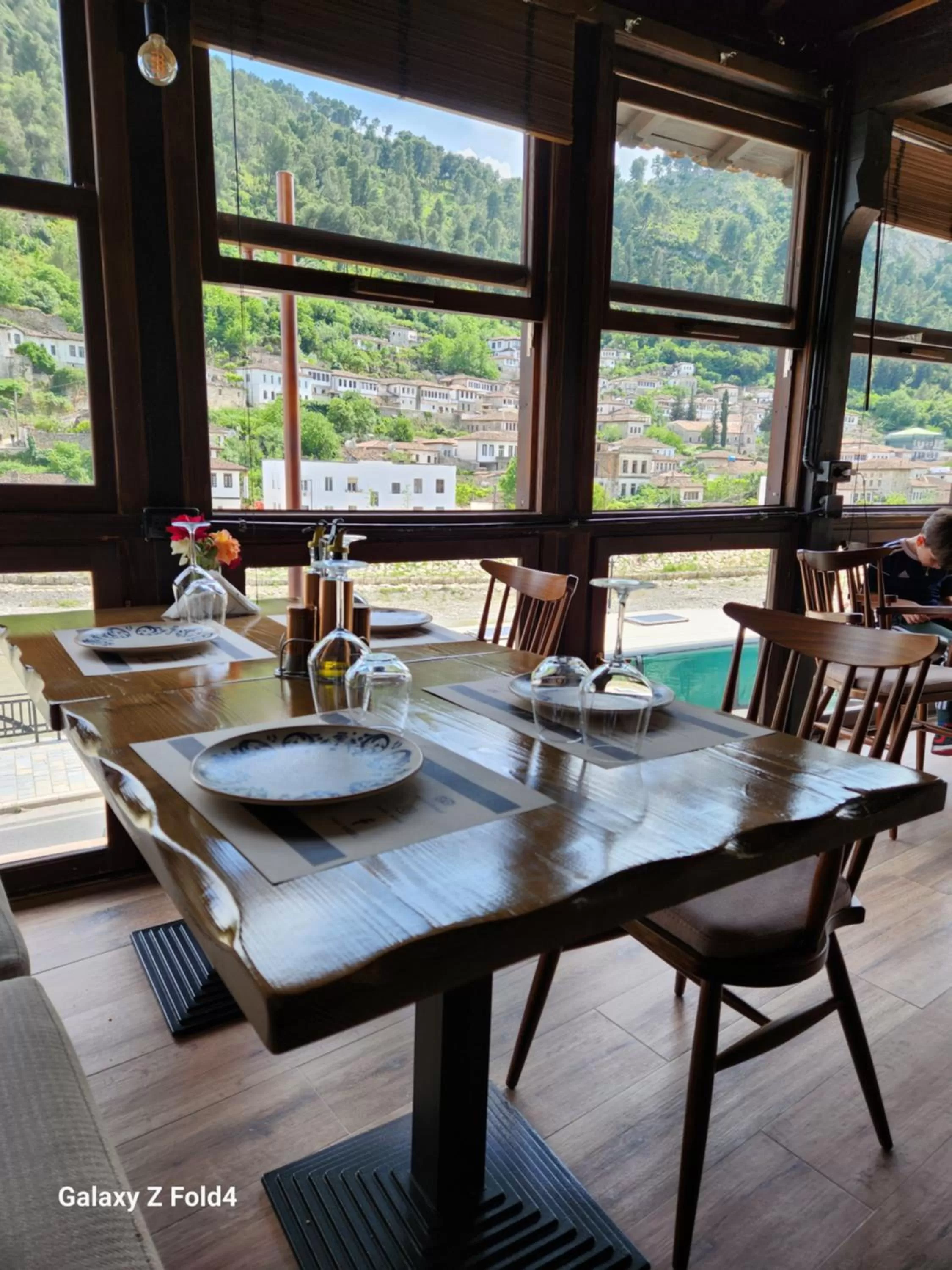 Restaurant/Places to Eat in HOTEL ANSEL