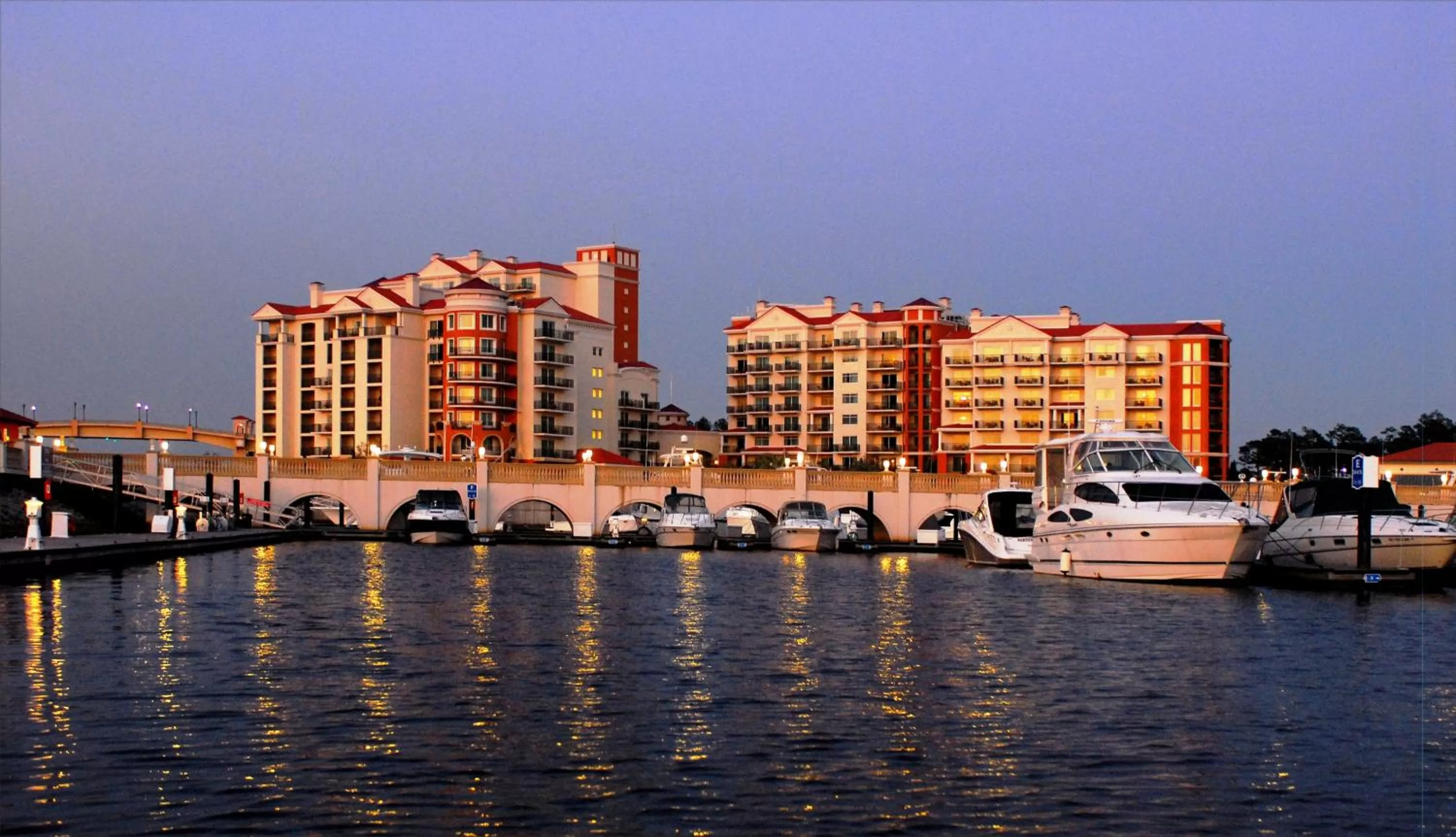 Facade/entrance in Marina Inn at Grande Dunes