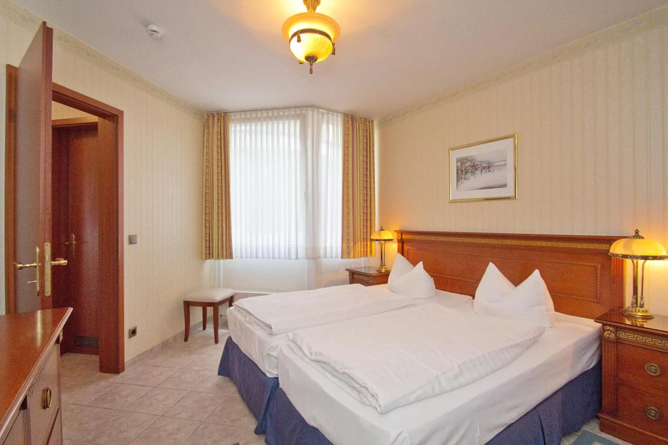 Bedroom, Bed in SEETELHOTEL Ostseeresidenz Ahlbeck